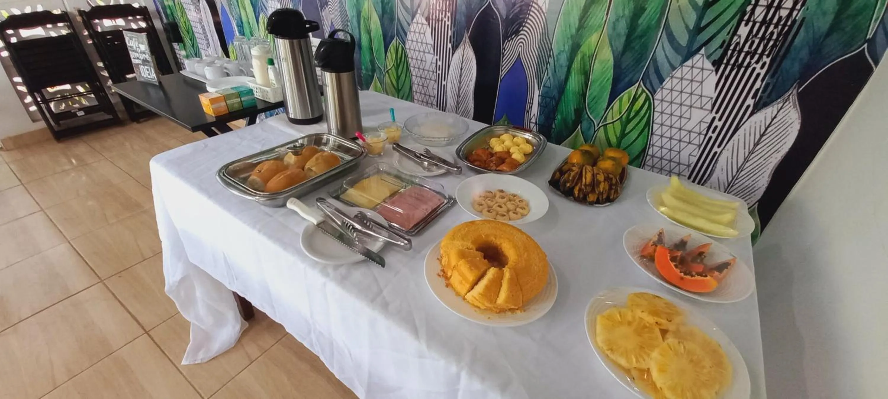 Food and drinks in Pousada Angatu alter