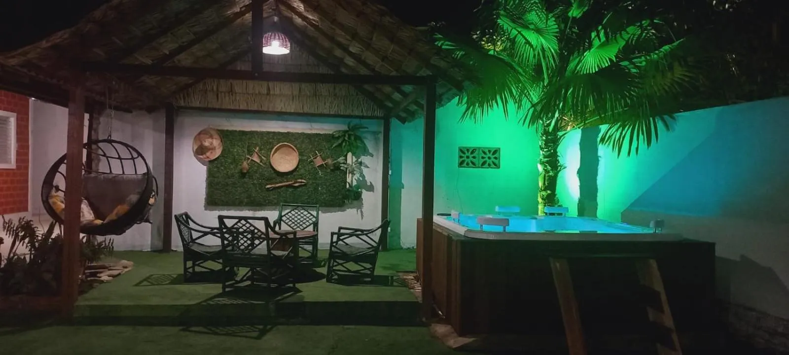 Swimming pool in Pousada Angatu alter