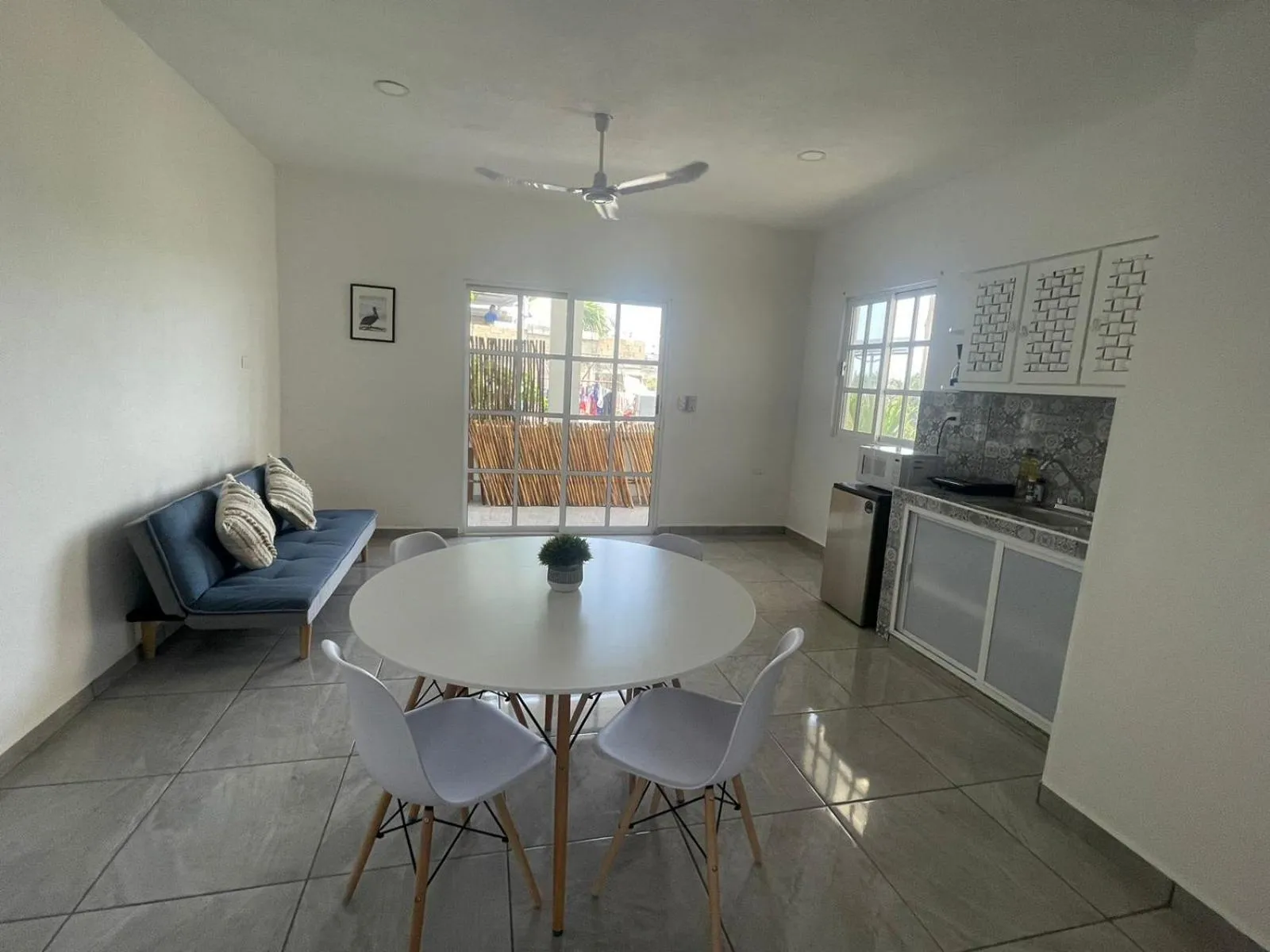 Coffee/tea facilities in Suites Ha