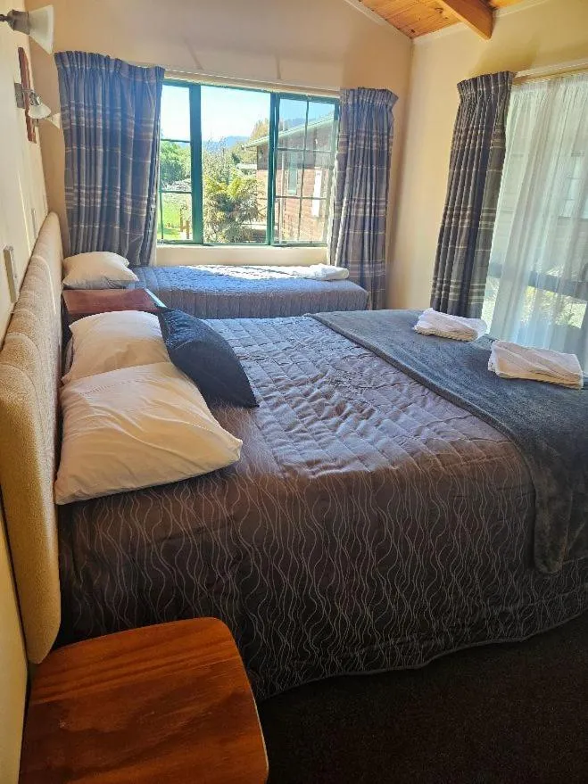 Bedroom, Bed in Kiwi Park Motels