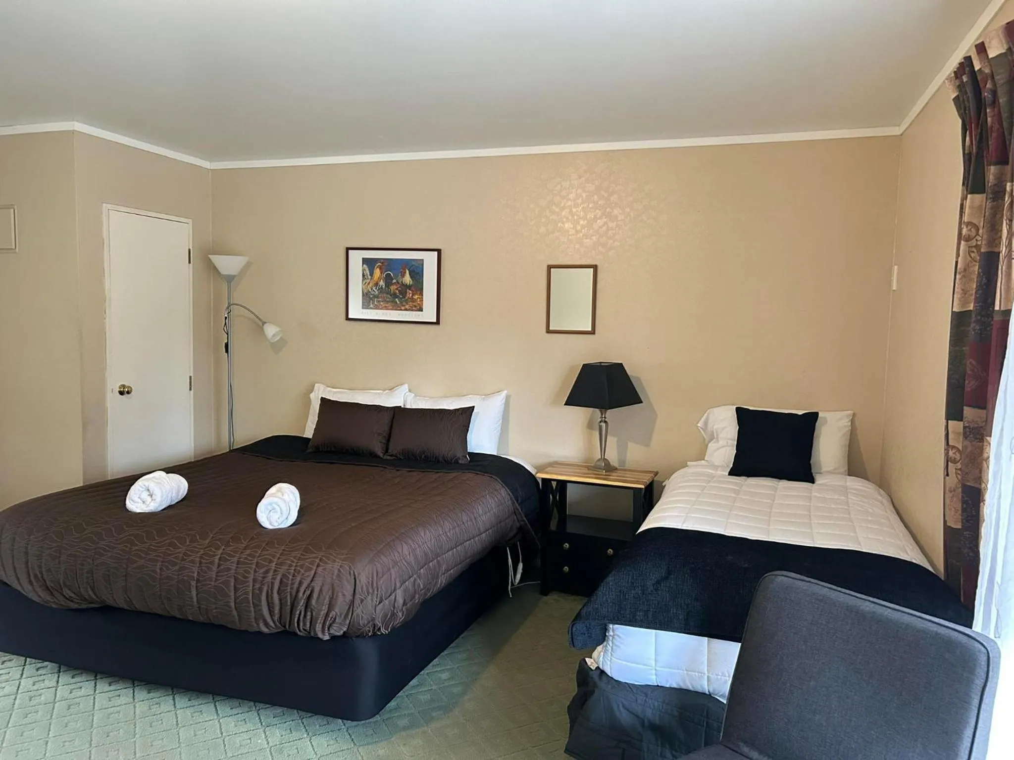 Bed in Kiwi Park Motels