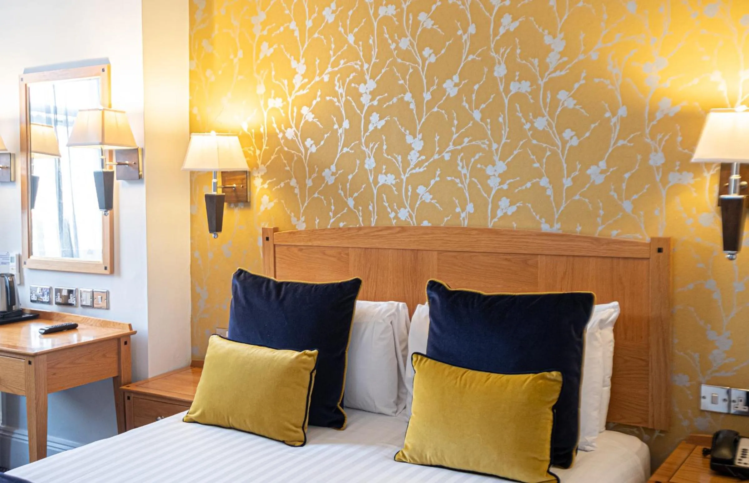 Bedroom, Bed in Durley Dean