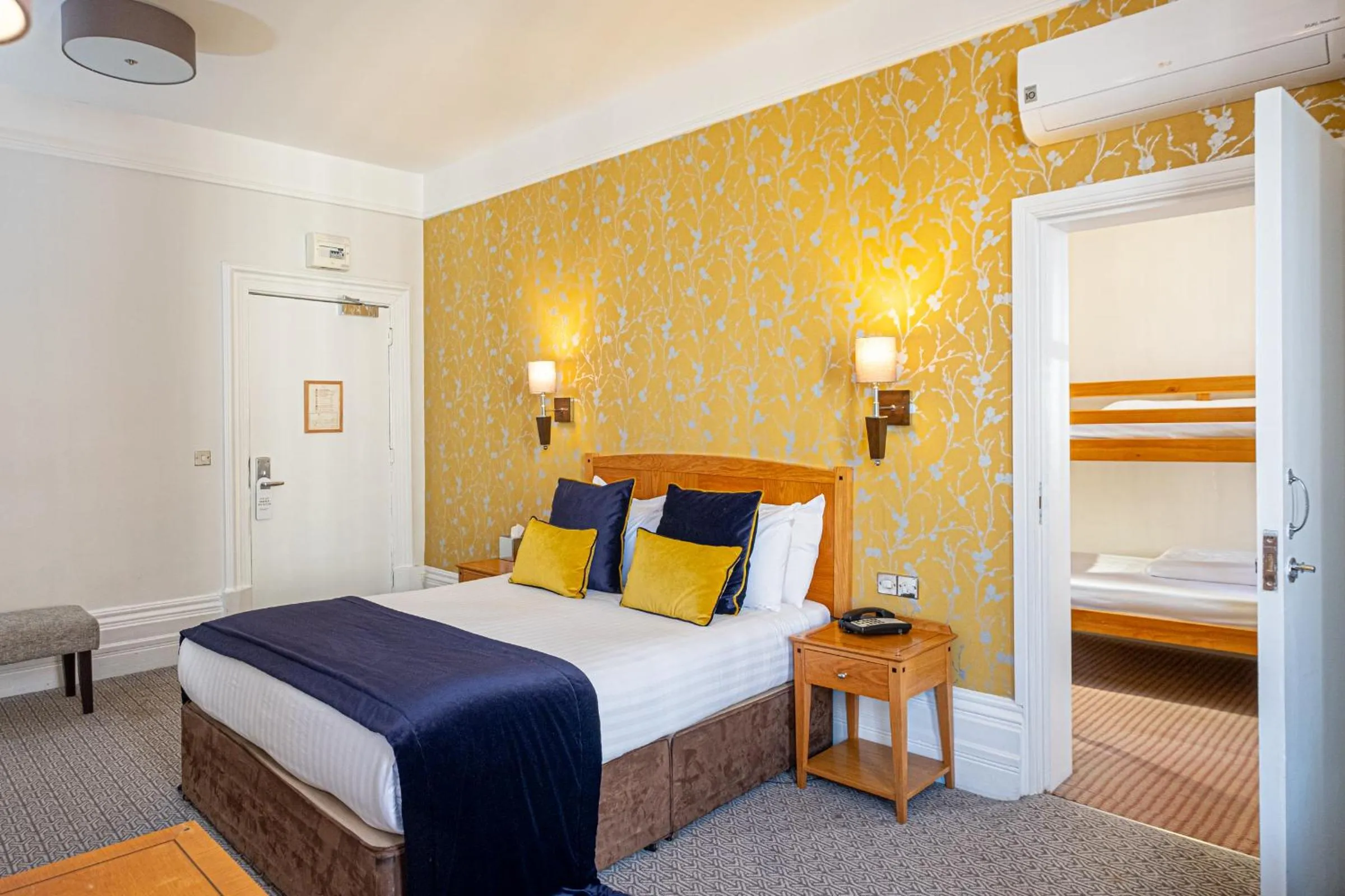 Bedroom, Bed in Durley Dean