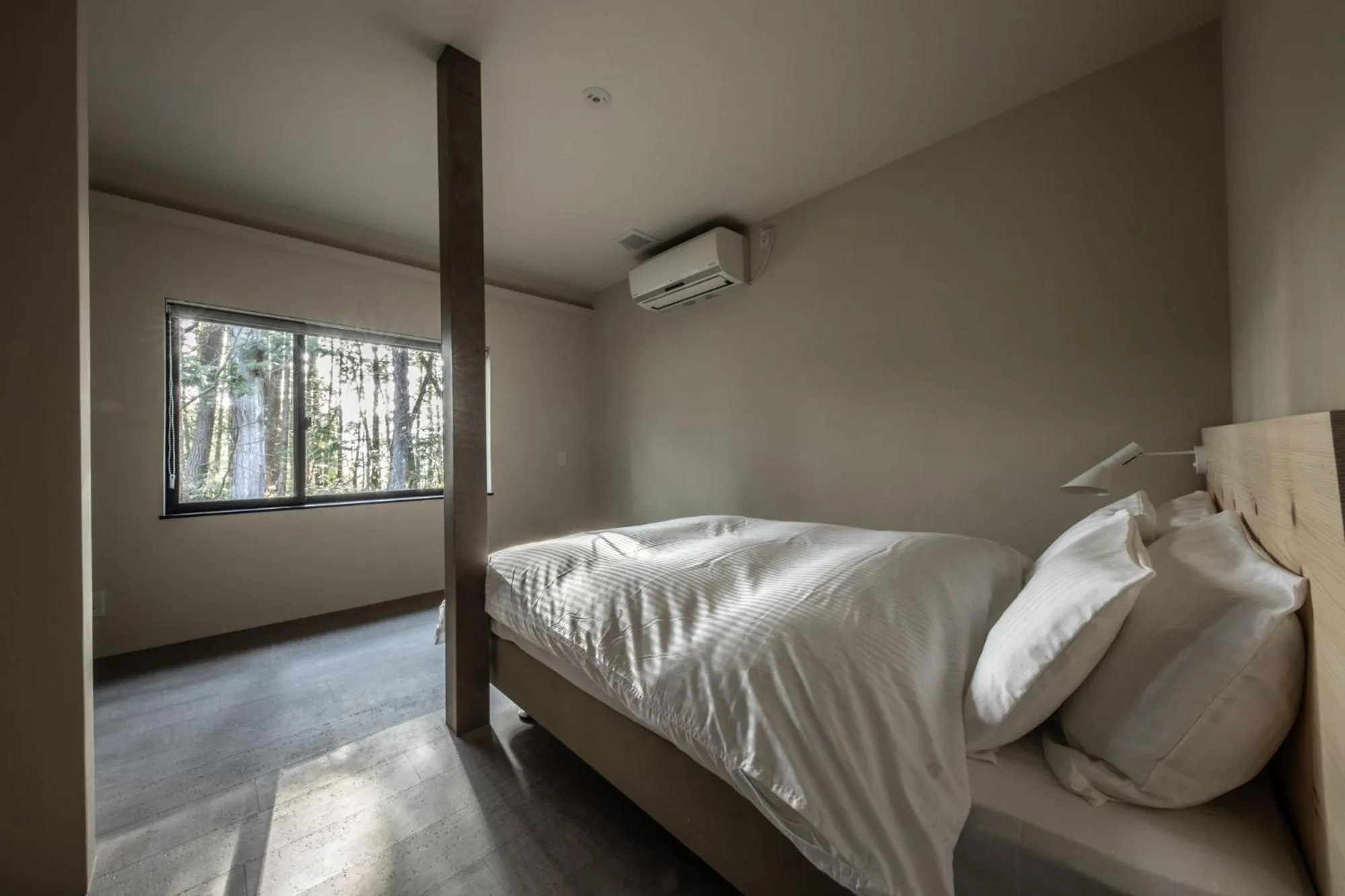 Bedroom, Bed in Auberge Hidanomori