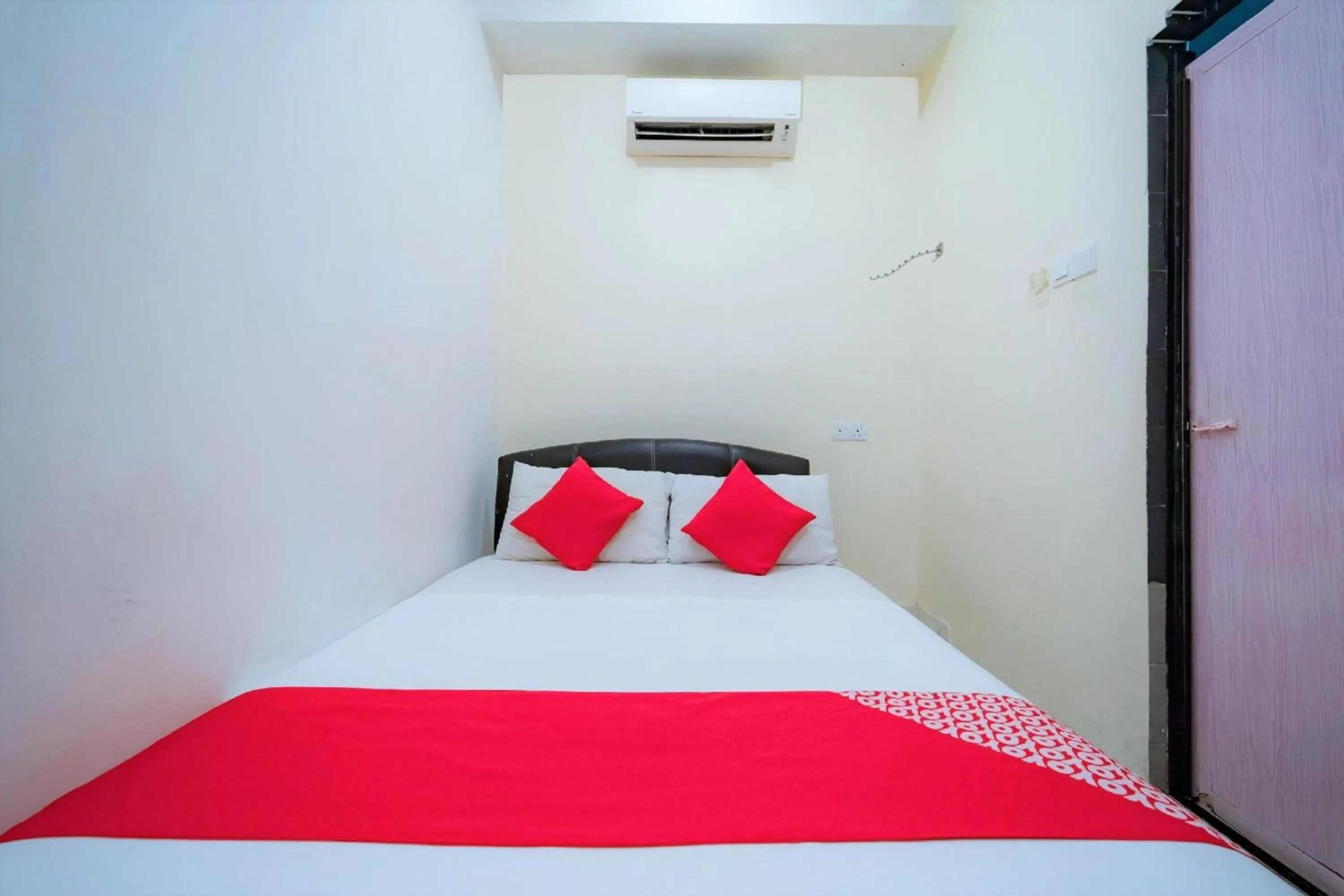 Bedroom, Bed in Hotel O My Budget Home