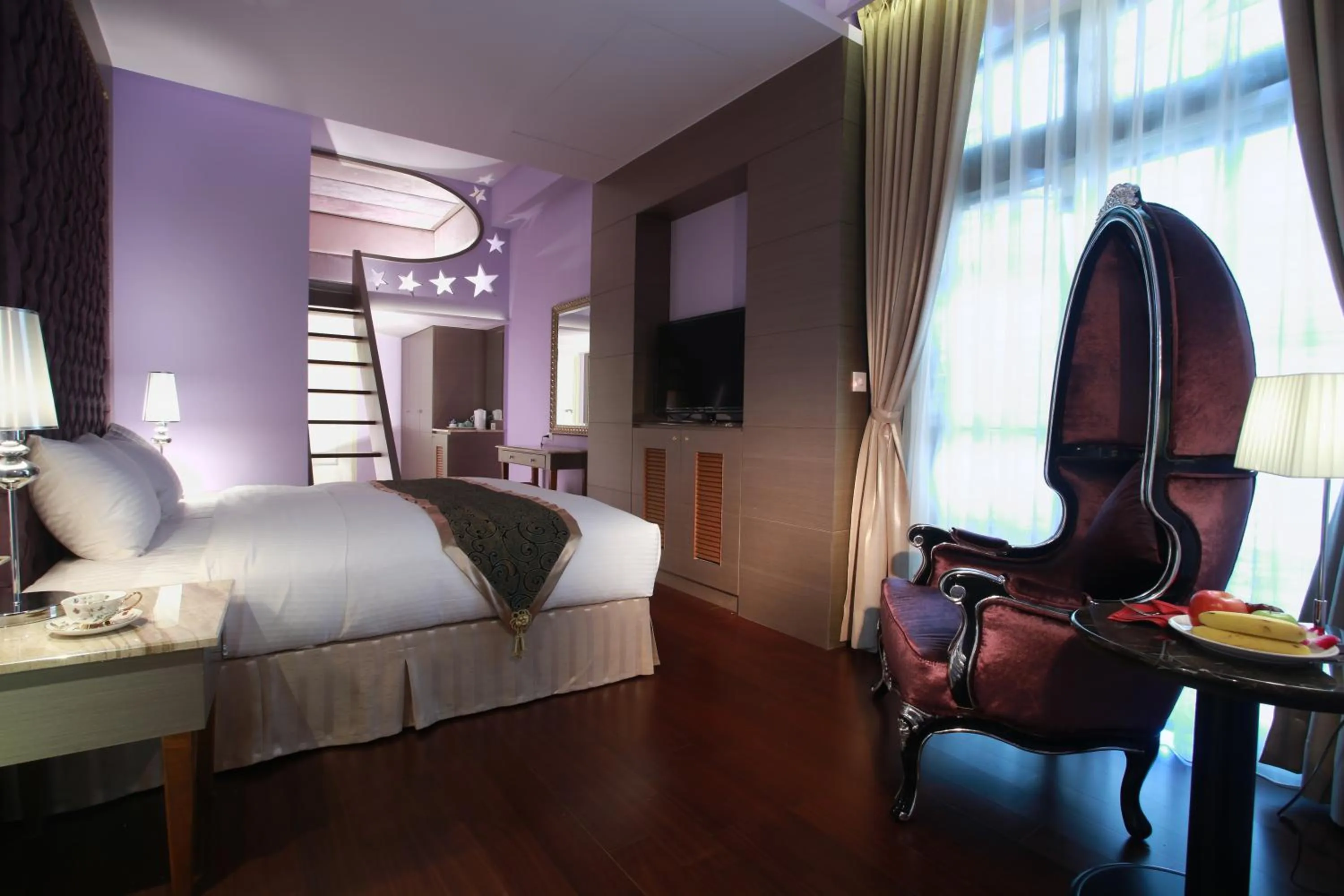 Photo of the whole room, Bed in Aleex Villa