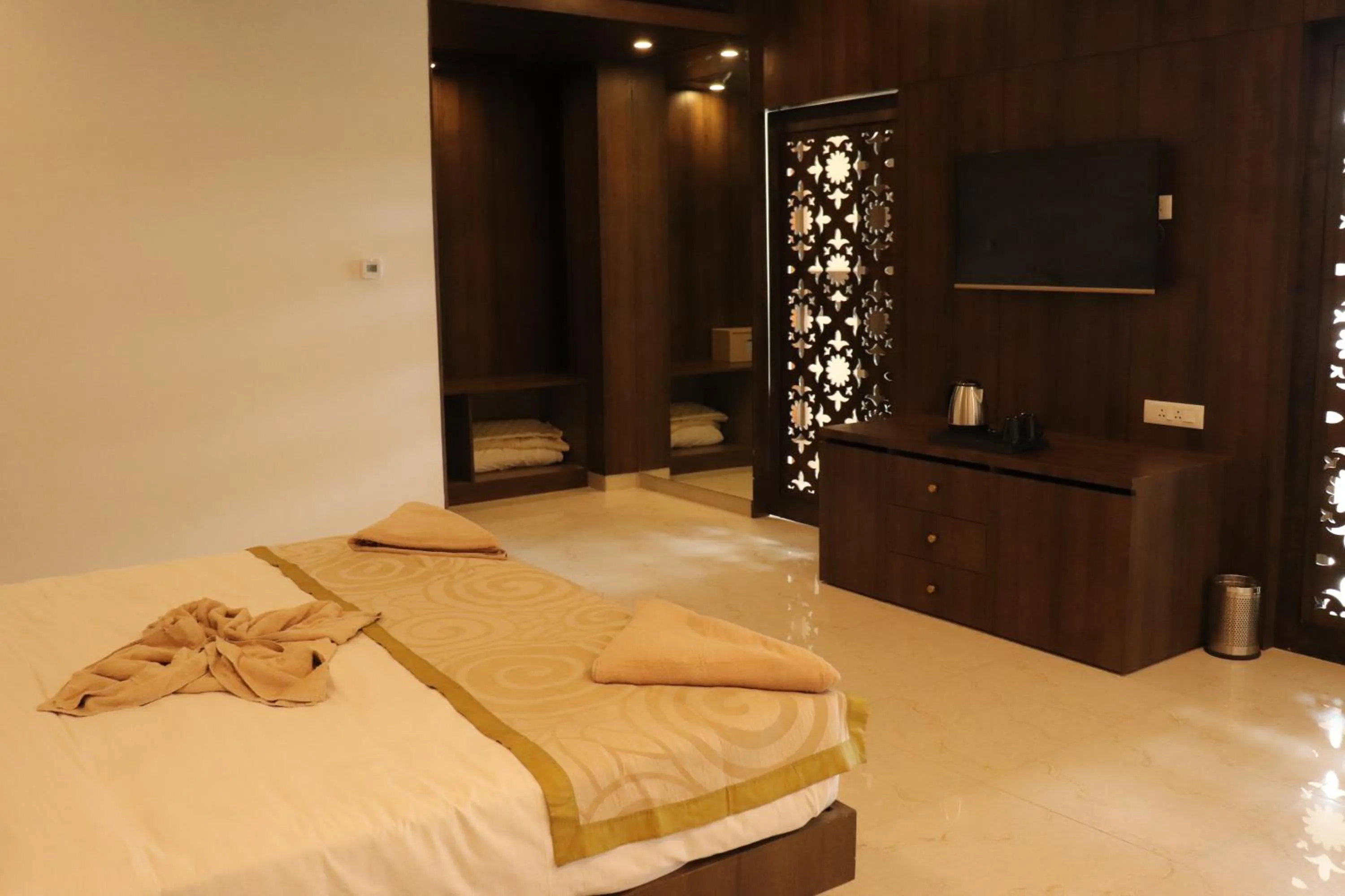 Bed in Stamps by Eight Continents, Jodhpur