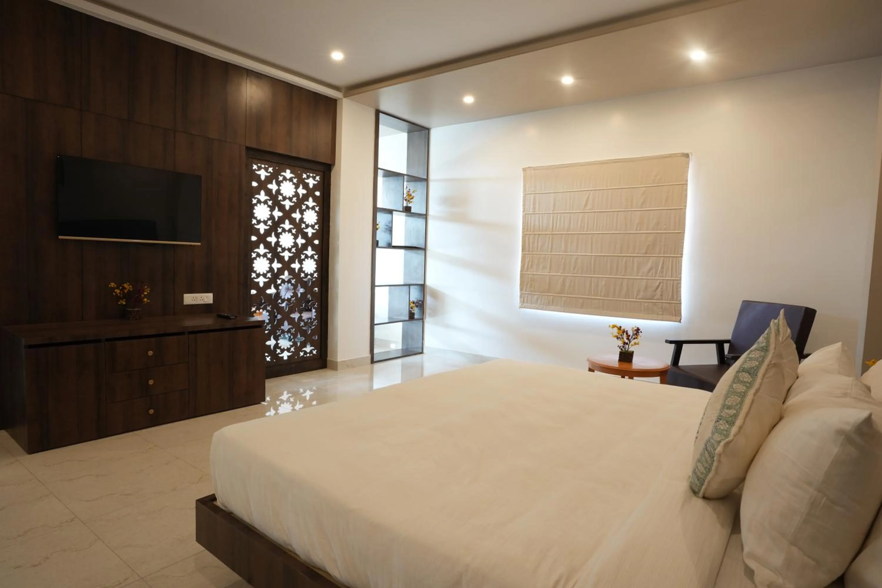 TV and multimedia, Bed in Stamps by Eight Continents, Jodhpur