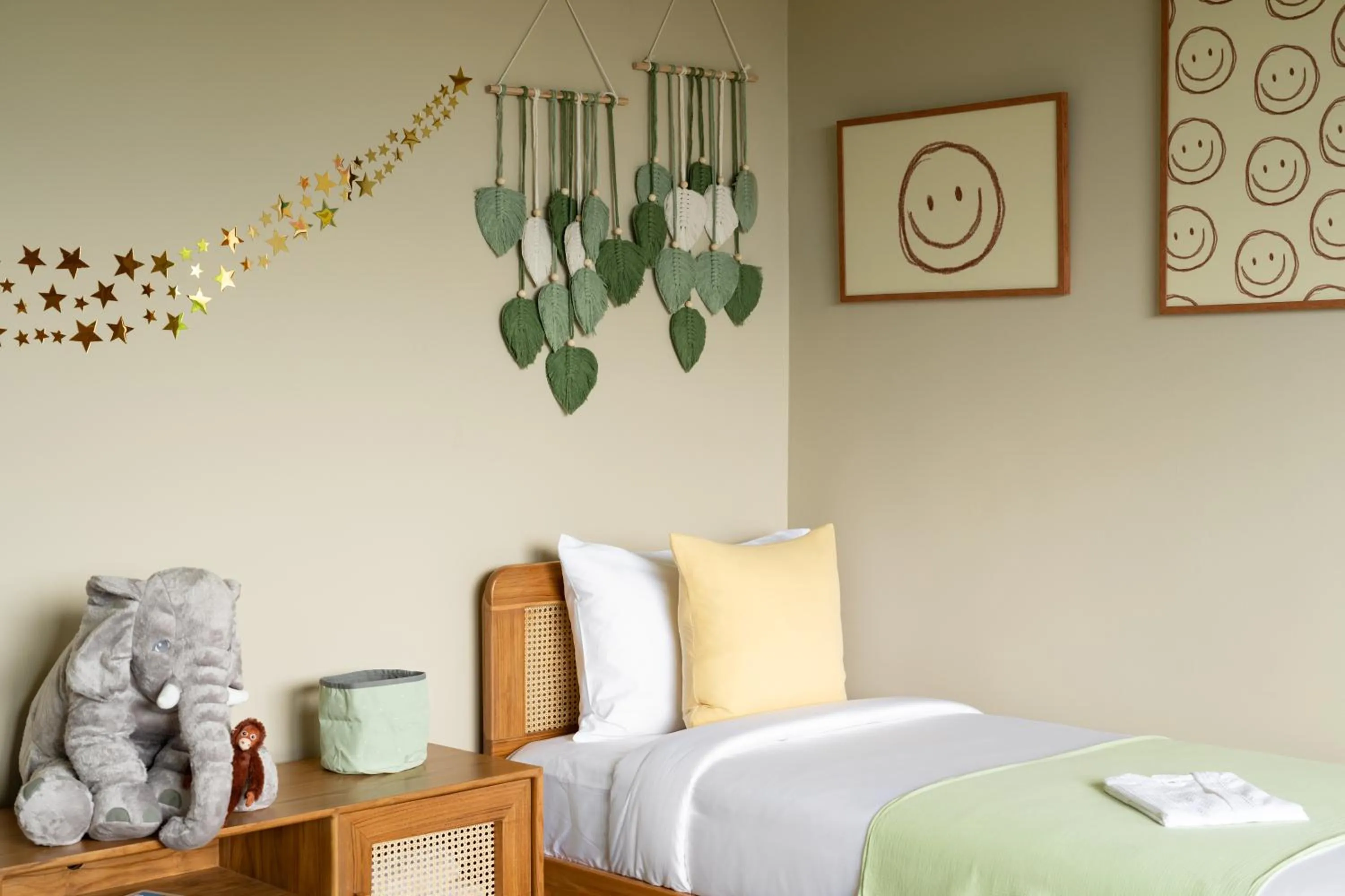 Bed in Wild Cottages Elephant Sanctuary Resort