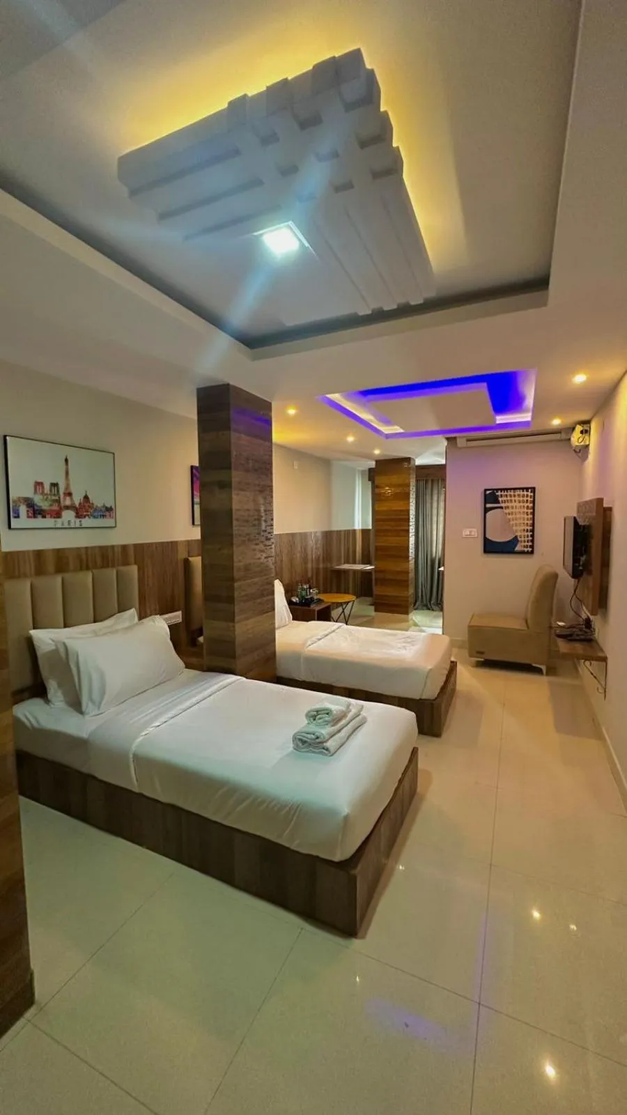 Bed in Hotel Avenue Suites Near International Airport Bangalore