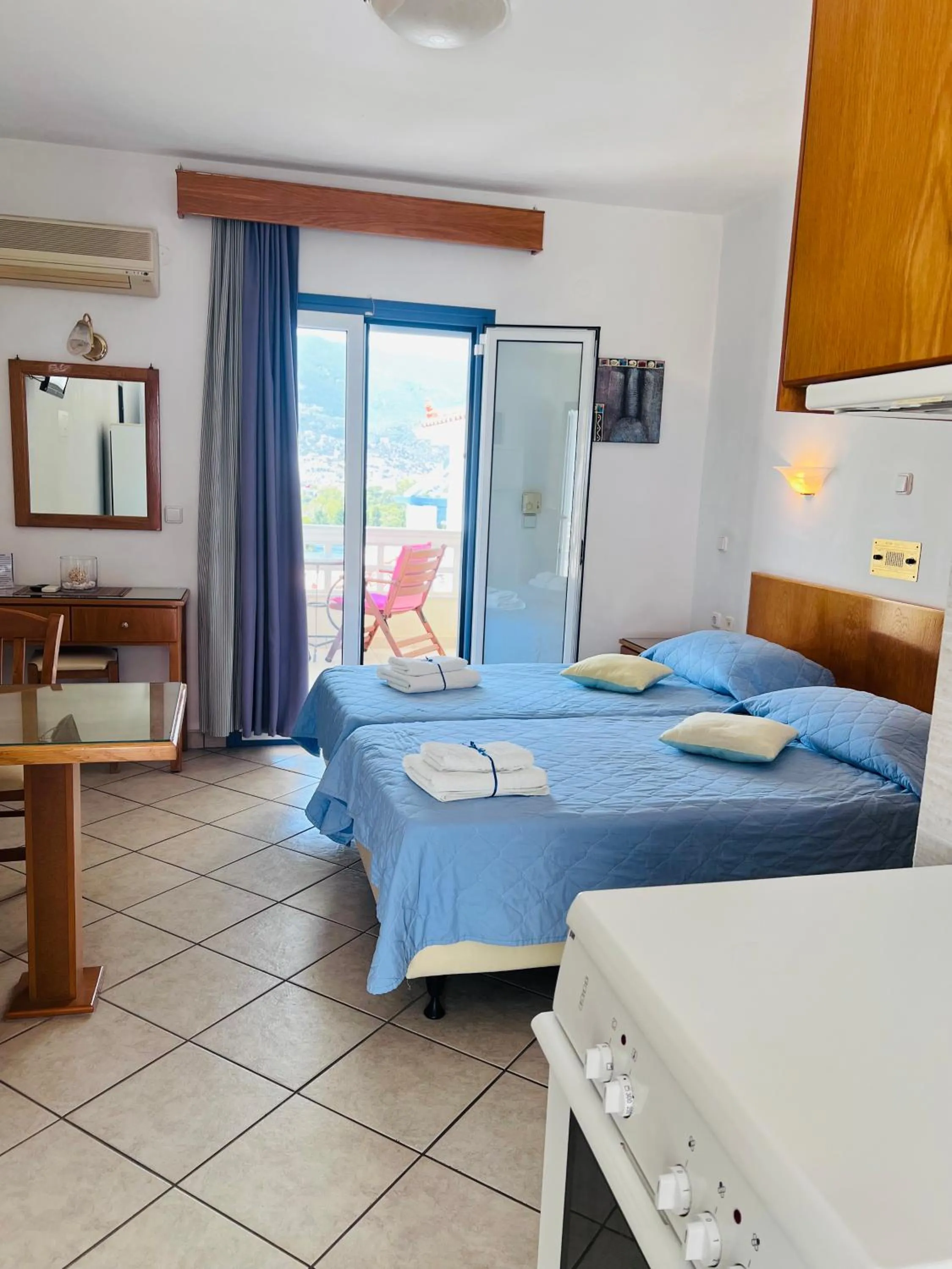 Bedroom, Bed in KTM Sunny Villas