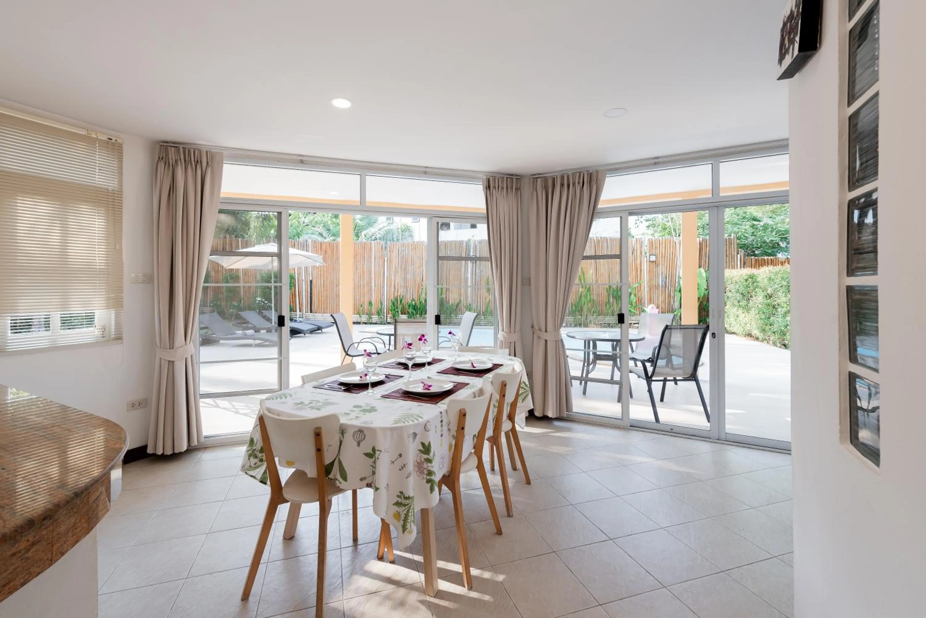 Dining area in Twin Villas Ao Nang
