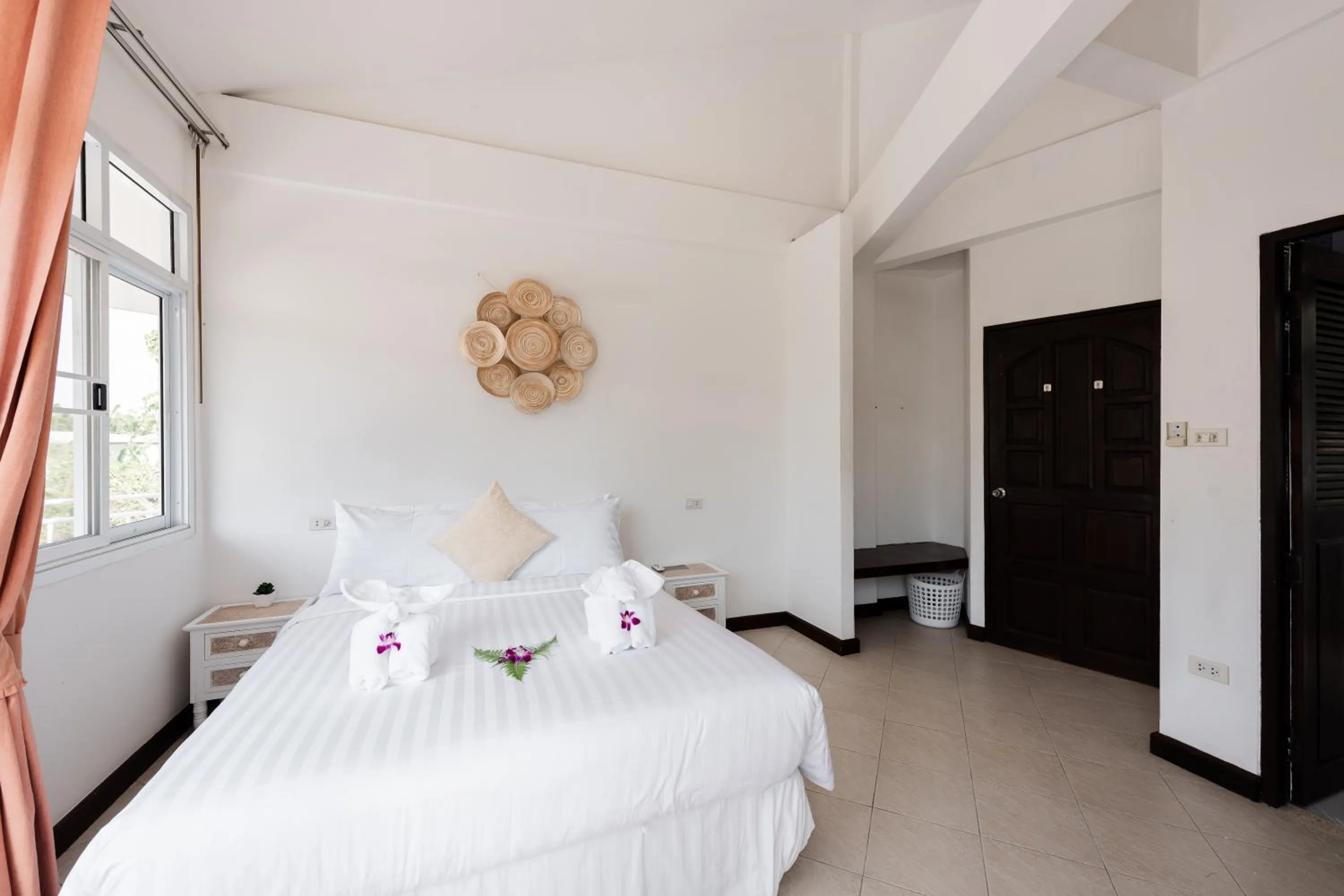 Bedroom, Bed in Twin Villas Ao Nang