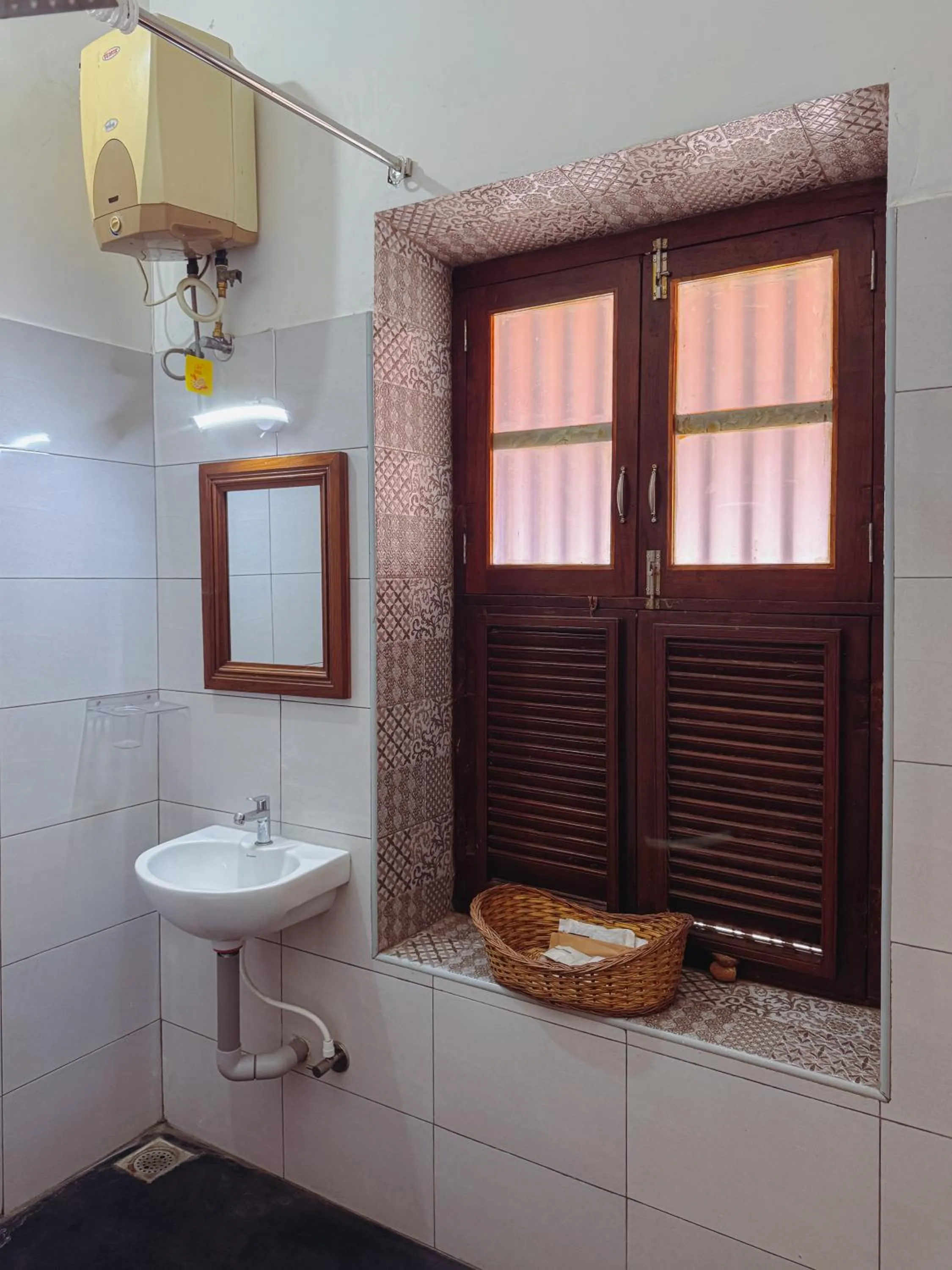 Bathroom in Bel Abri Colonial Living, Pondicherry