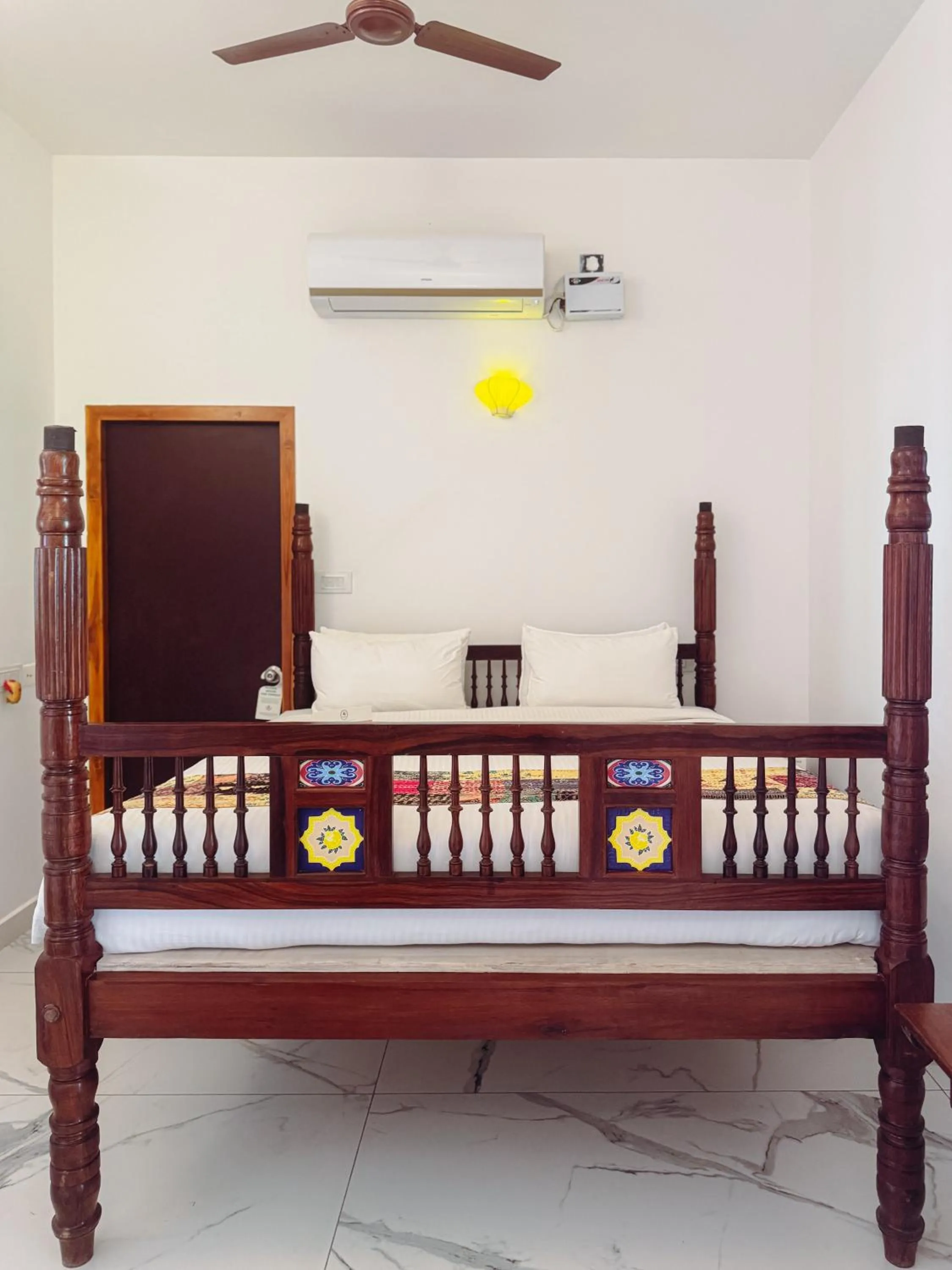 Bedroom in Bel Abri Colonial Living, Pondicherry