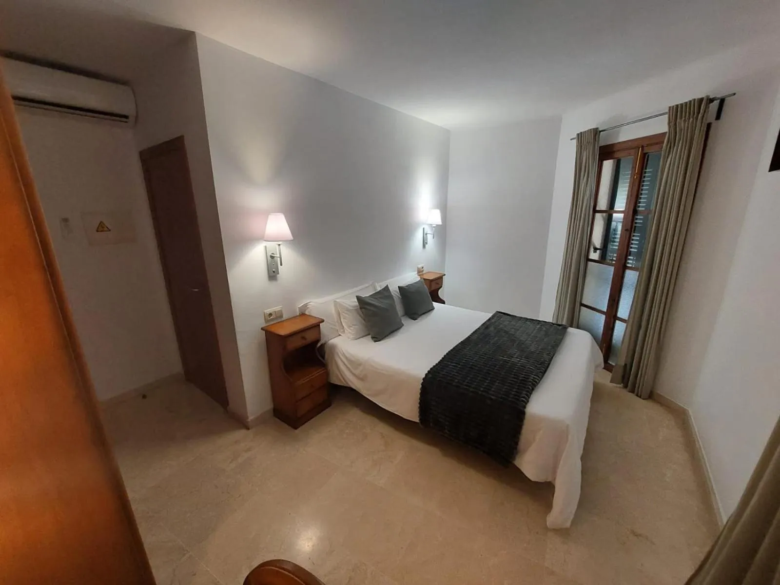 Bedroom, Bed in My Rooms Manacor Centre by My Rooms Hotels