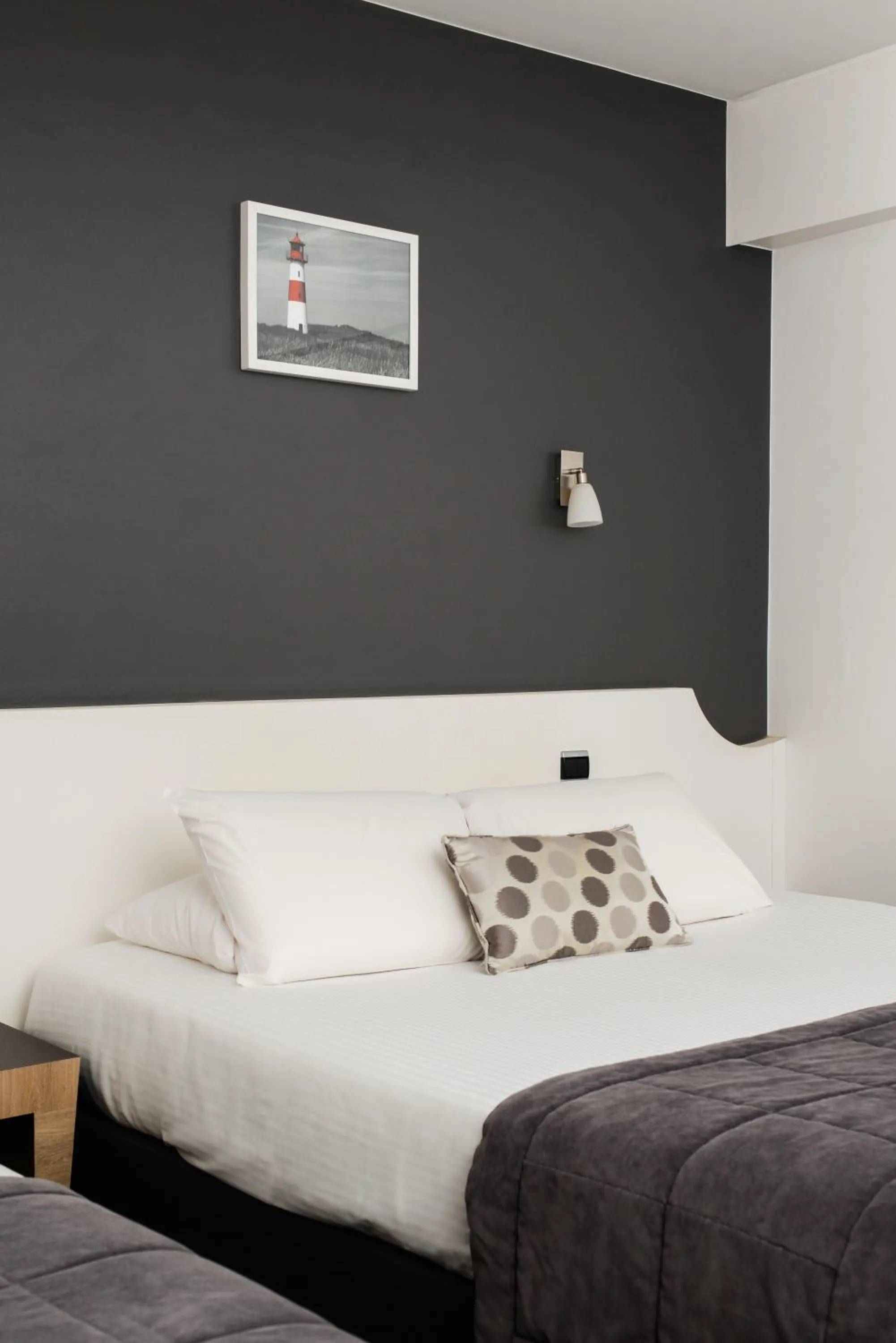 Bed in Kyriad Prestige Les Sables d'Olonne - Plage - Centre des Congrès