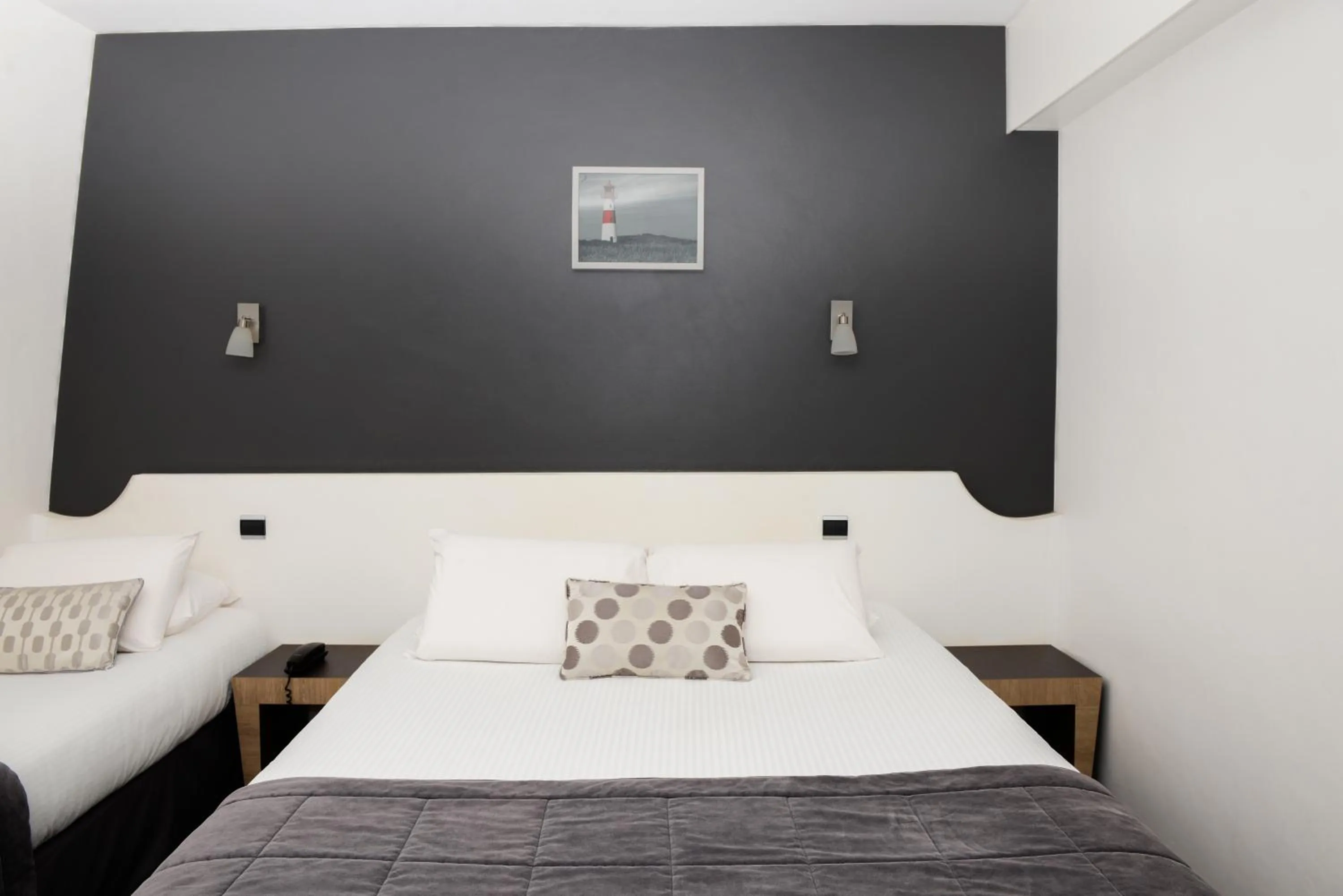 Bed in Kyriad Prestige Les Sables d'Olonne - Plage - Centre des Congrès