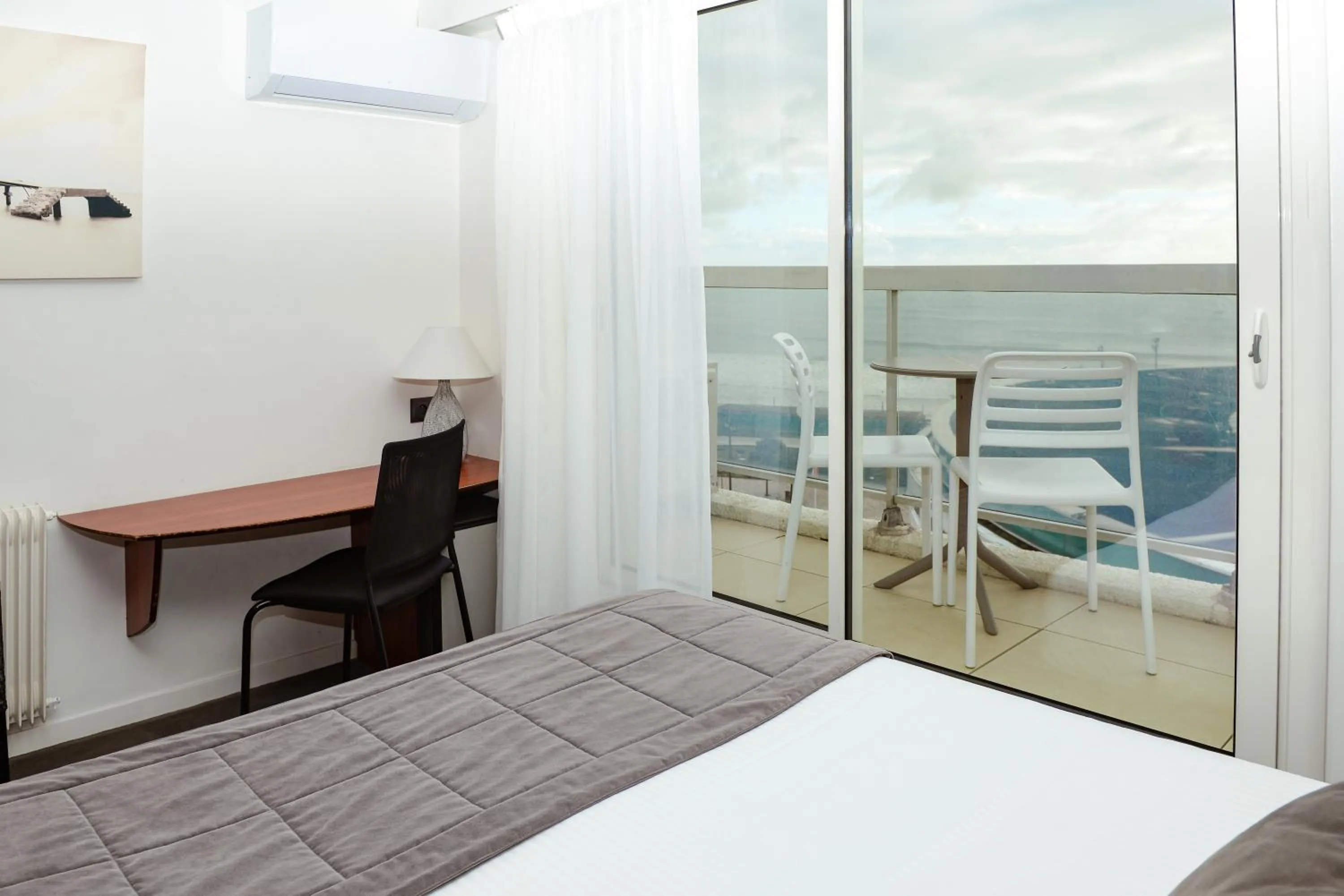View (from property/room), Bed in Kyriad Prestige Les Sables d'Olonne - Plage - Centre des Congrès