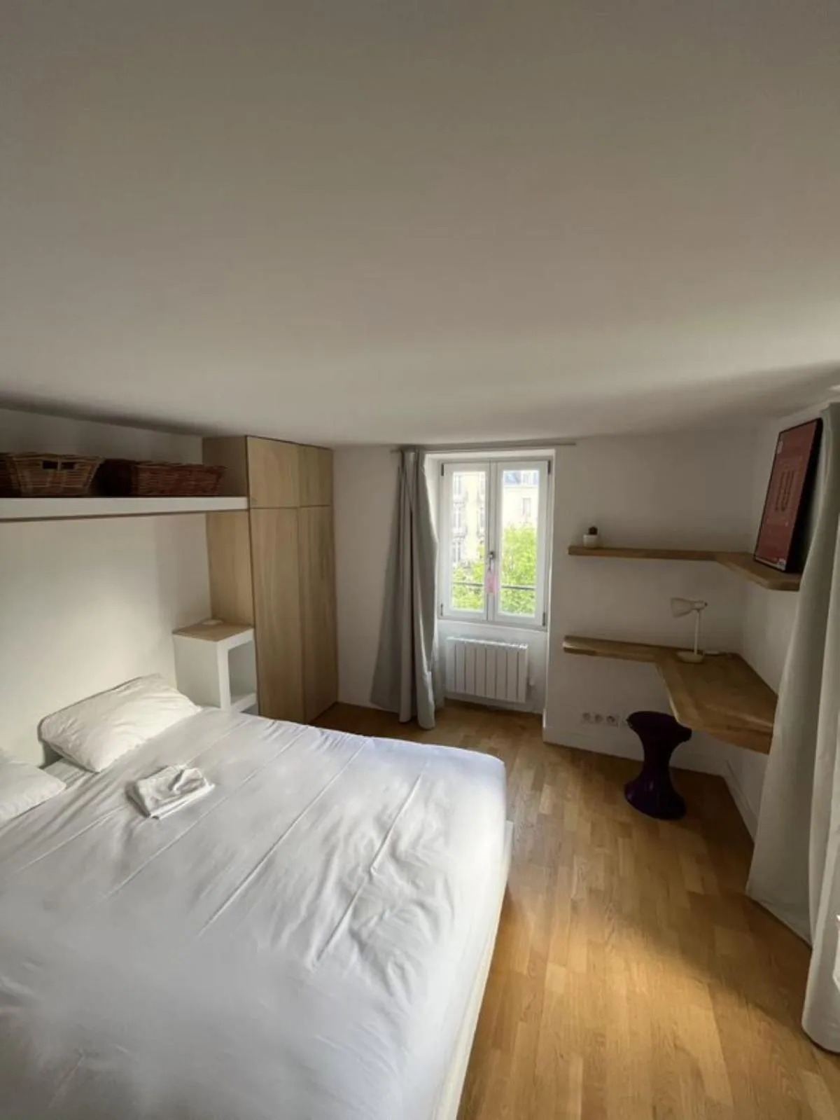 Bedroom, Bed in DEMAIN Hôtel