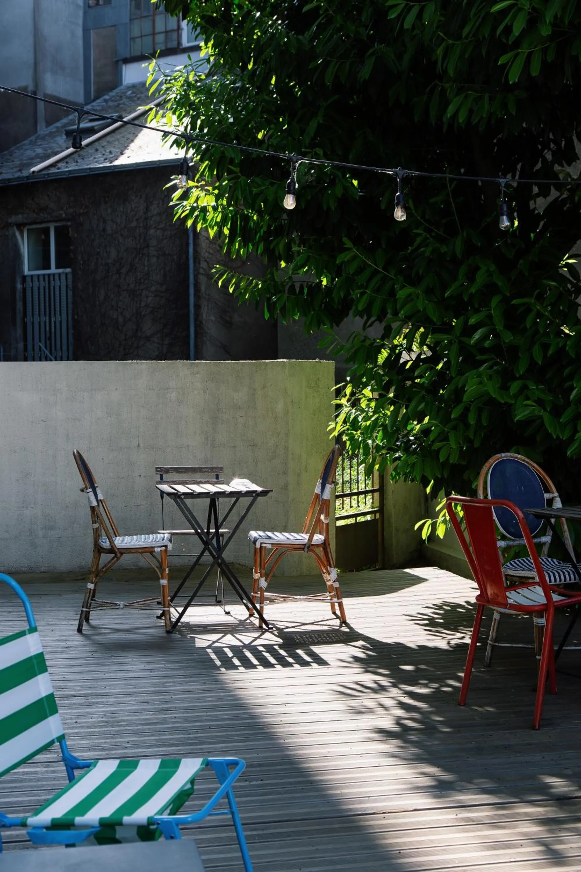 Patio in DEMAIN Hôtel