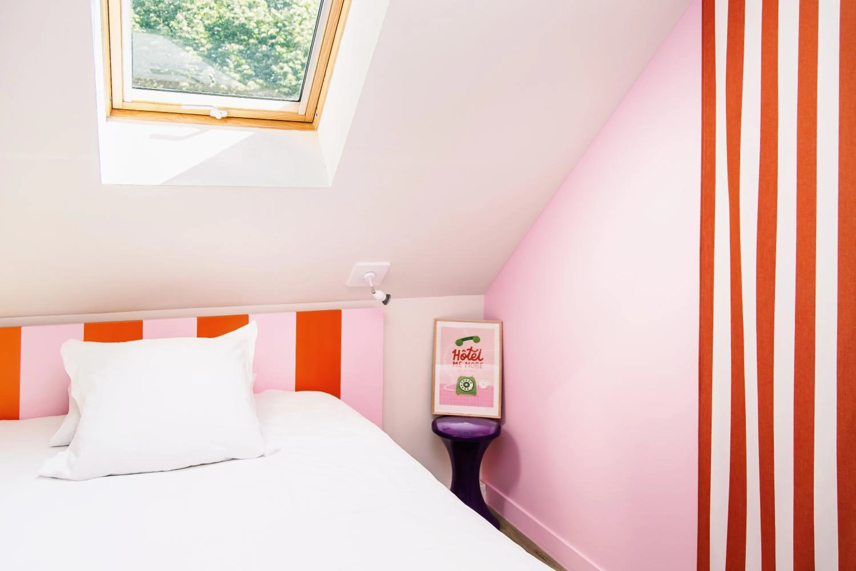 Bed in DEMAIN Hôtel