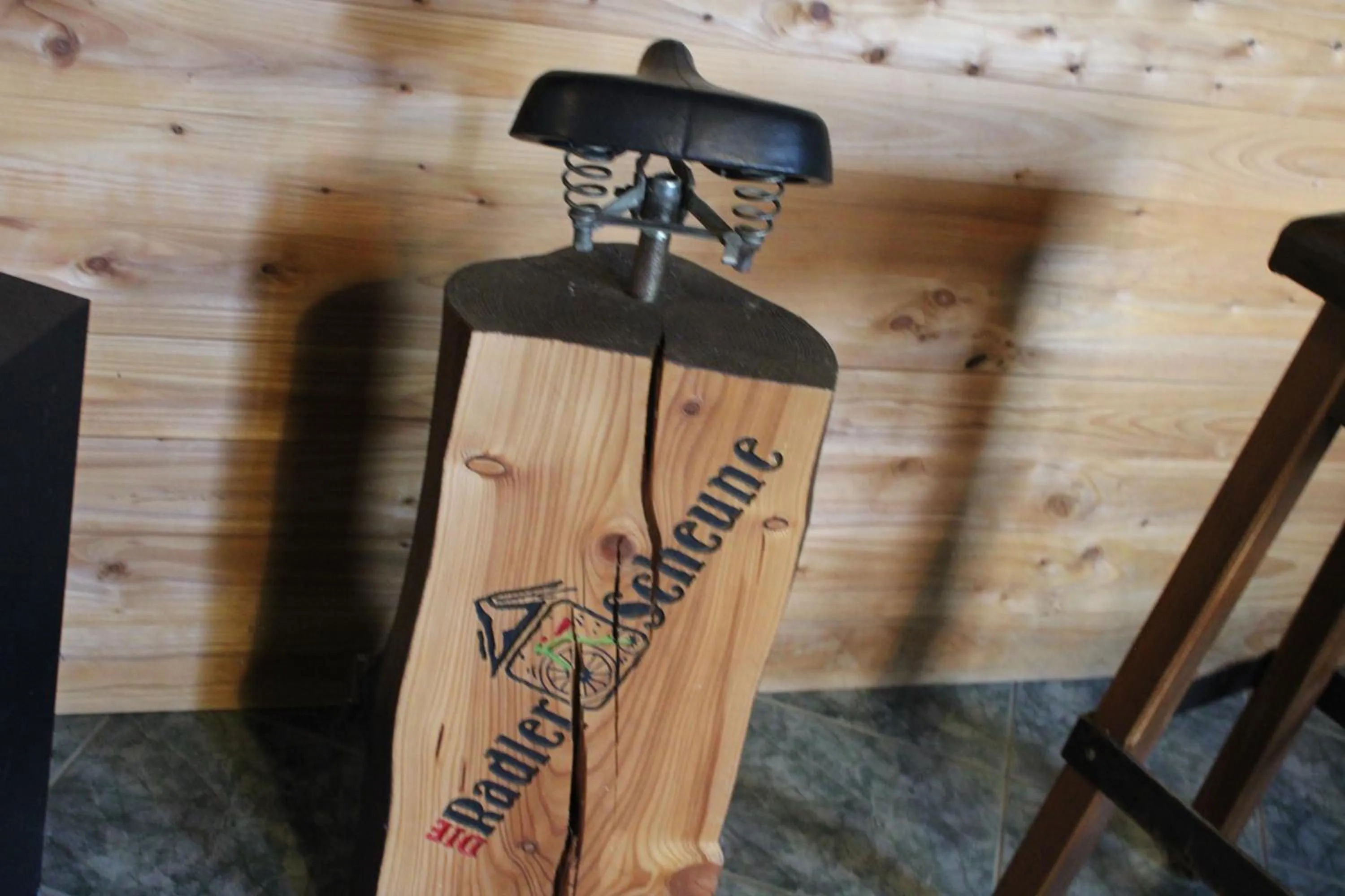 Decorative detail in Die Radler-Scheune Finsterbergen