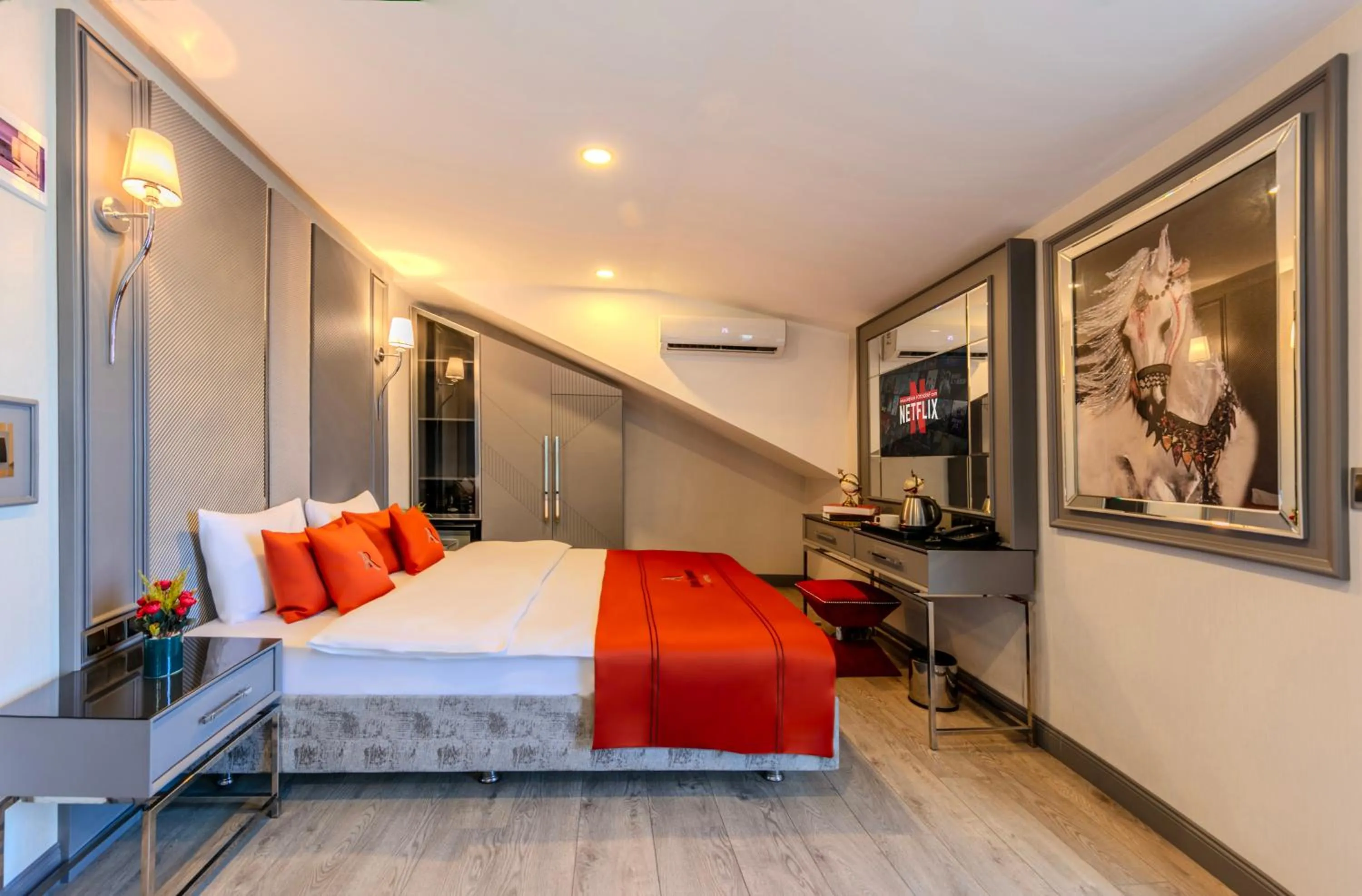 Photo of the whole room, Bed in Atar Airport Hotel - Spa & Wellness