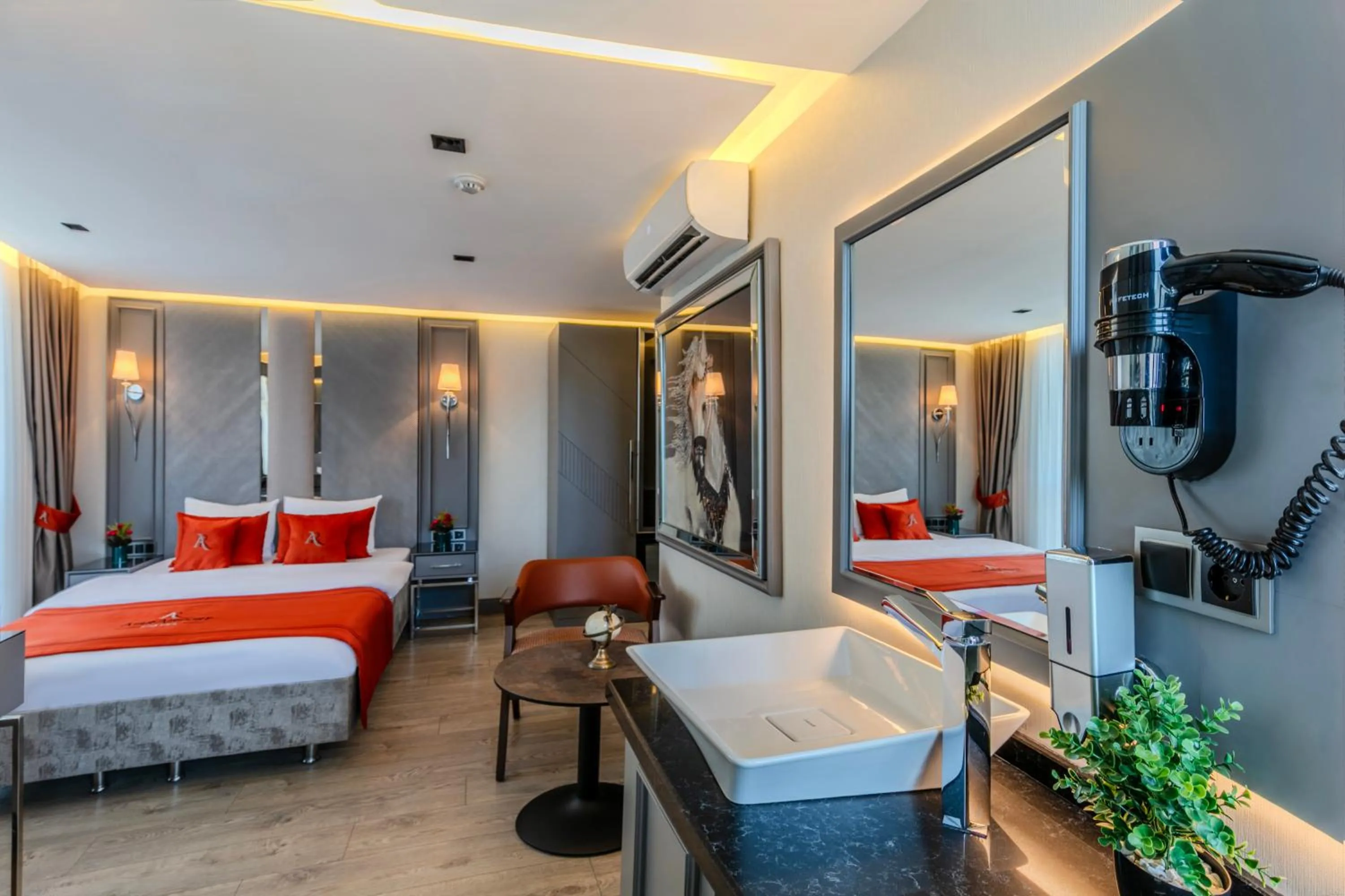 Photo of the whole room, Bed in Atar Airport Hotel - Spa & Wellness