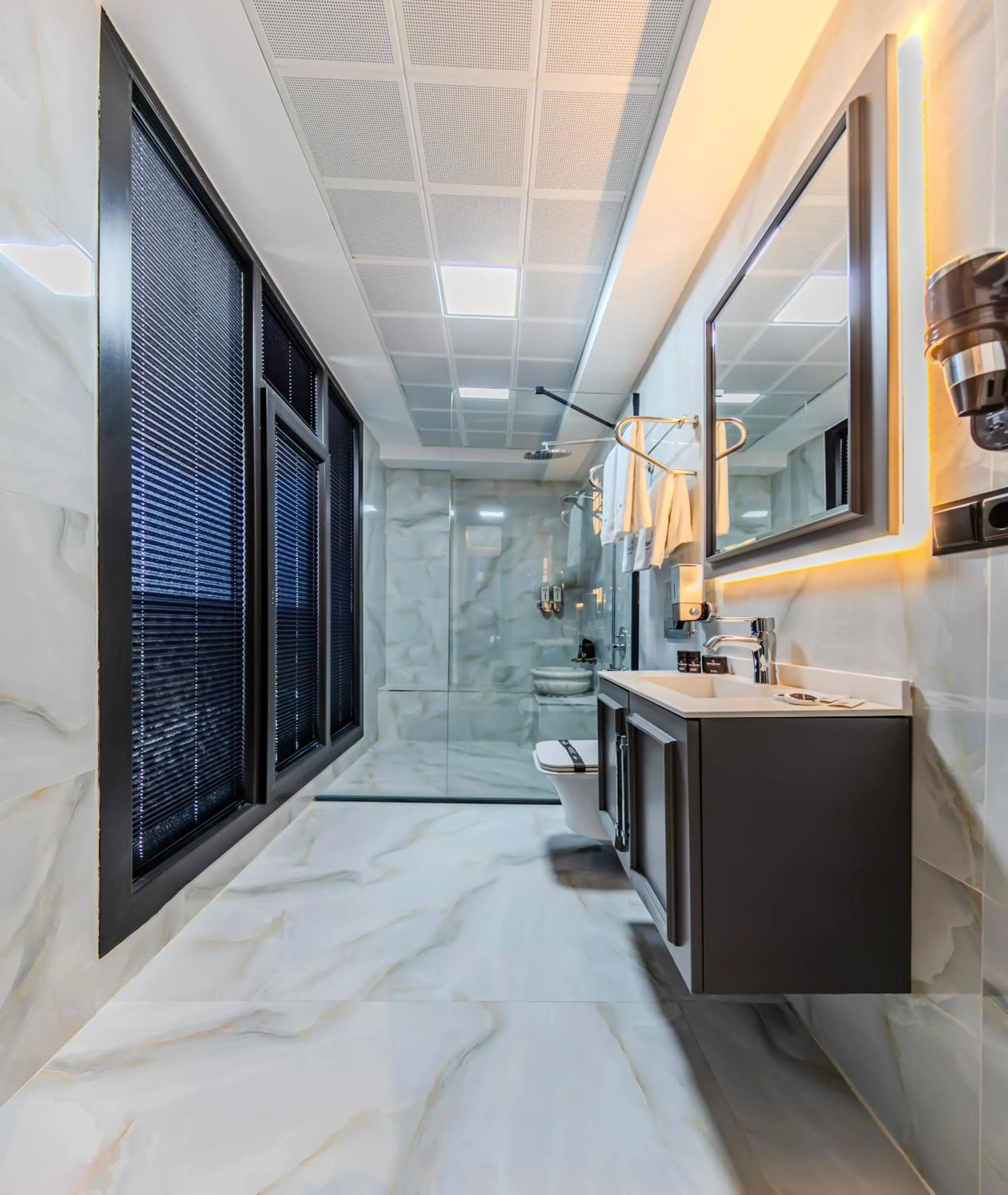 Photo of the whole room, Bed in Atar Airport Hotel - Spa & Wellness