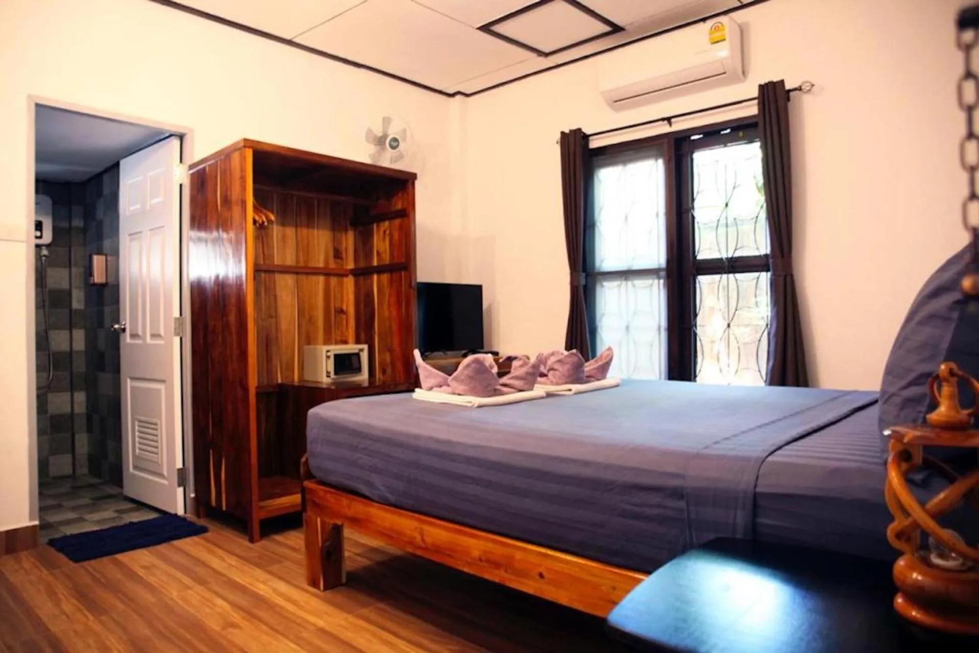 Bedroom, Bed in Tropical Village Resort