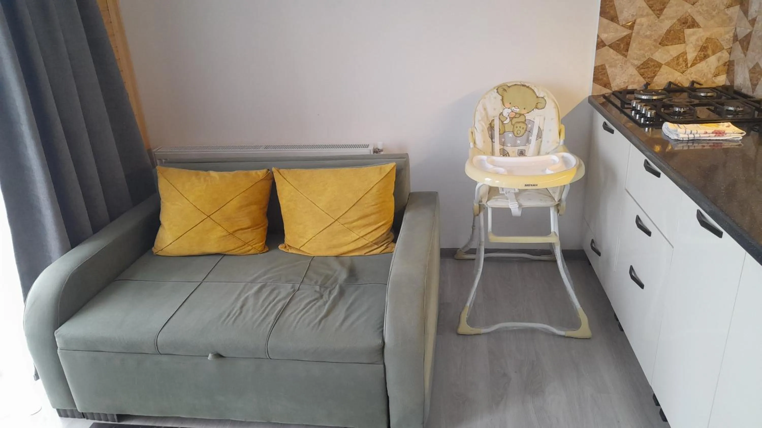 Seating area in Mountain flower cottage