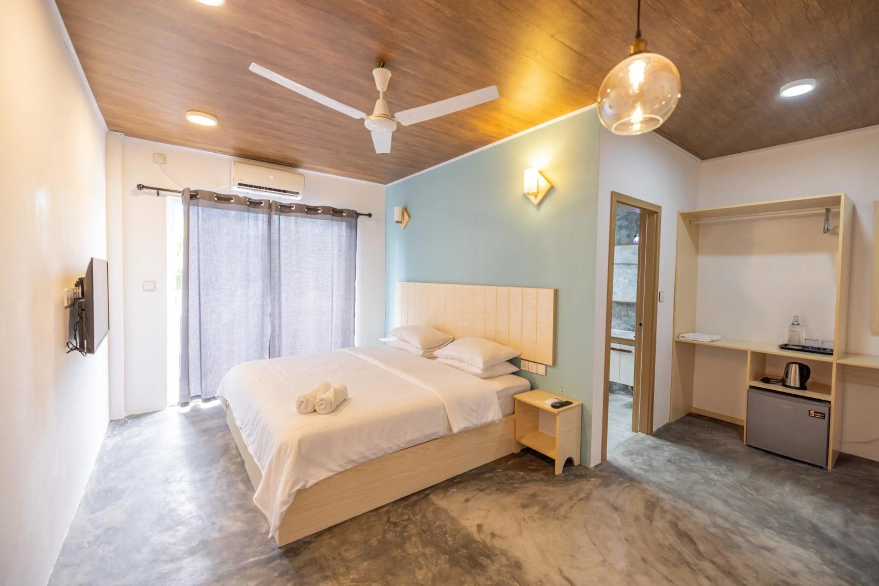 Bedroom in The Zen Den