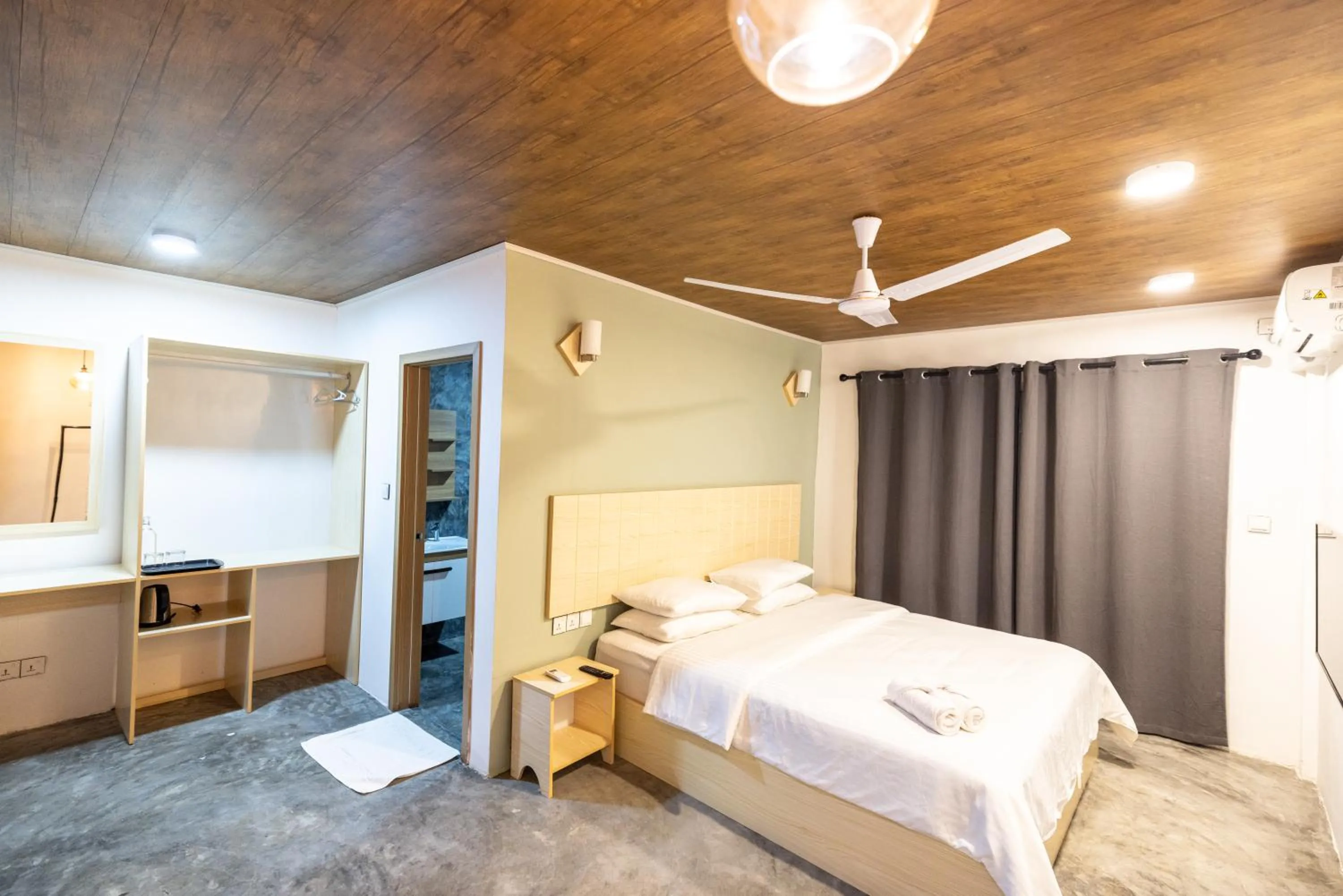 Photo of the whole room in The Zen Den