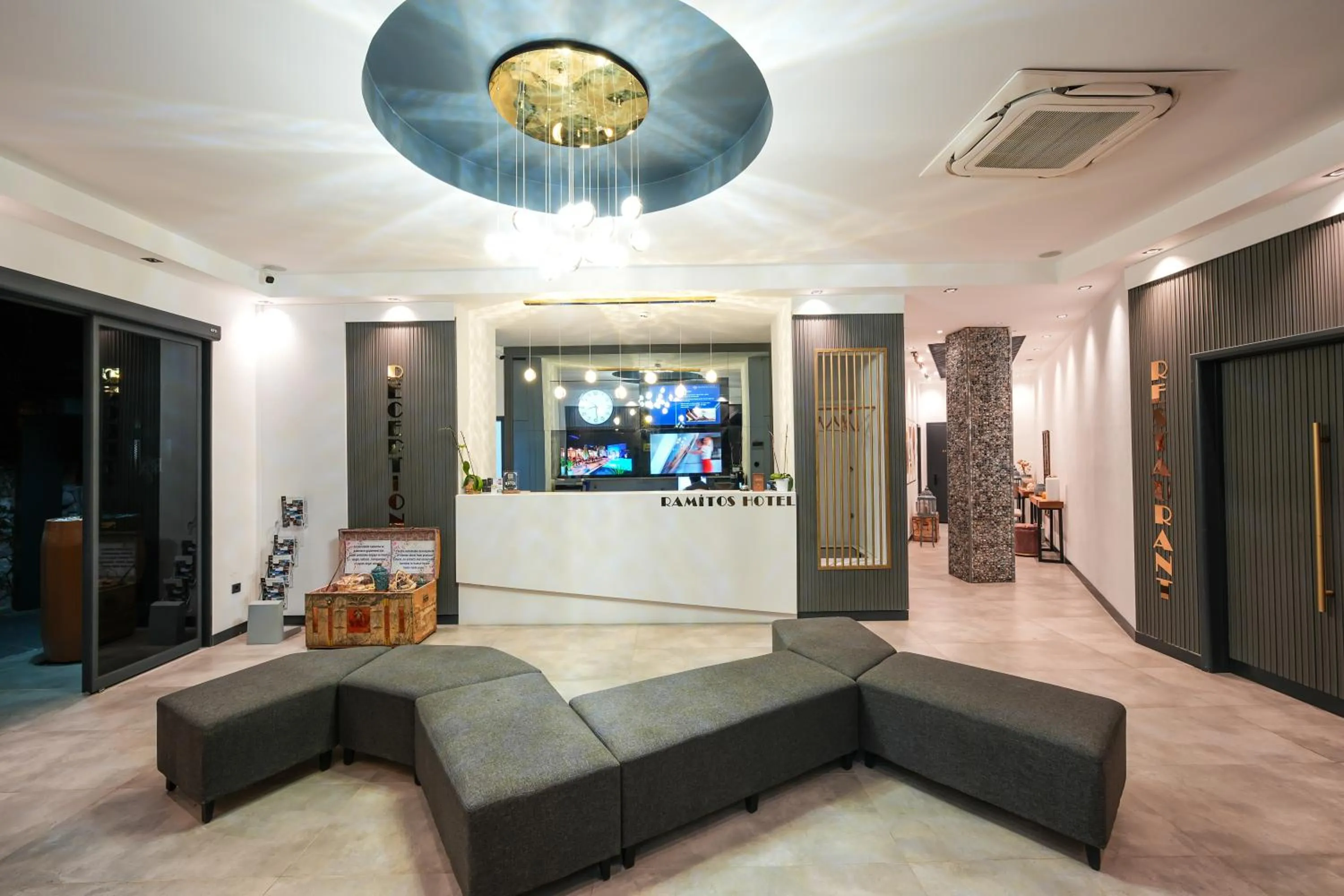 Lobby or reception in Ramitos Boutique Hotel