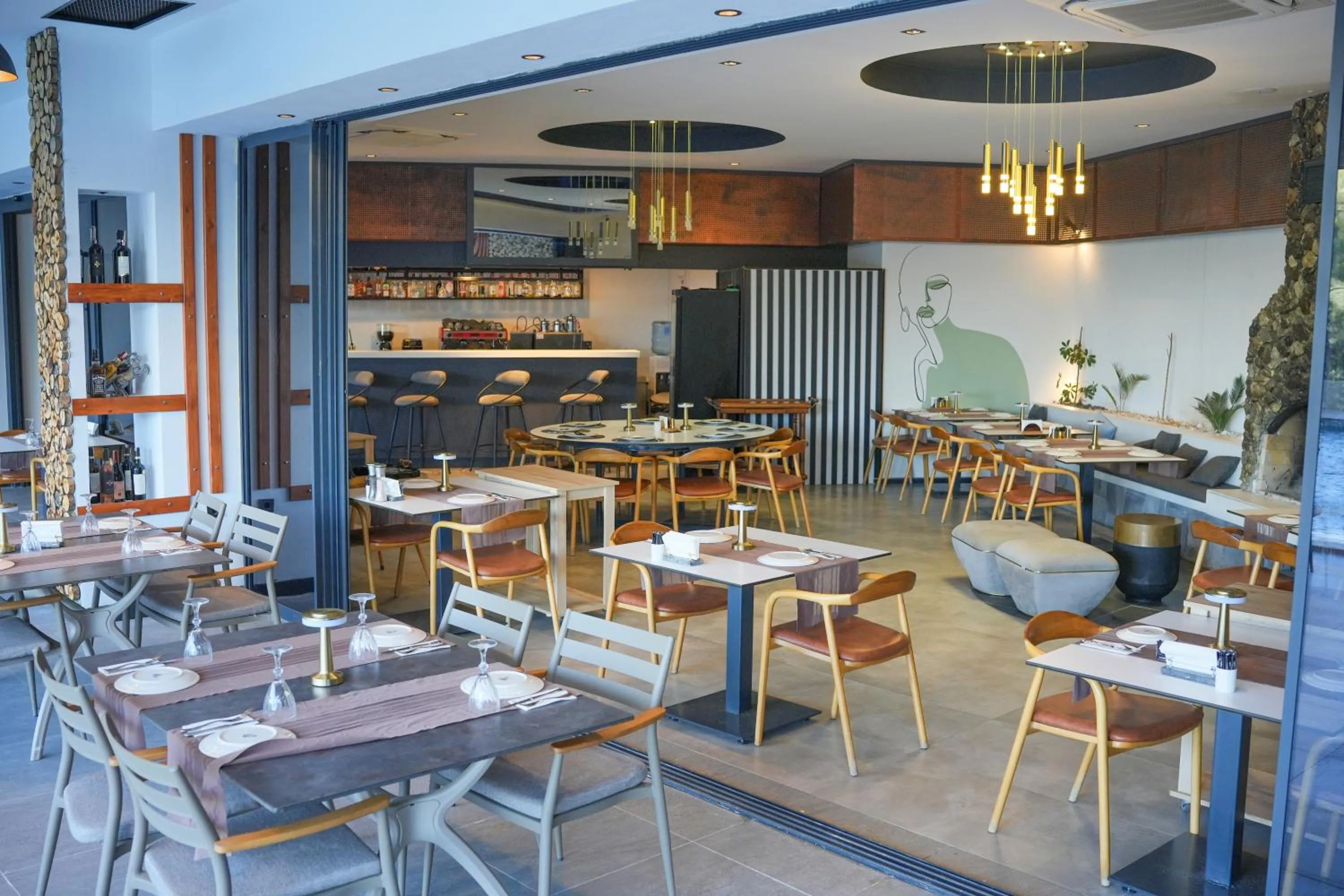 Restaurant/places to eat in Ramitos Boutique Hotel