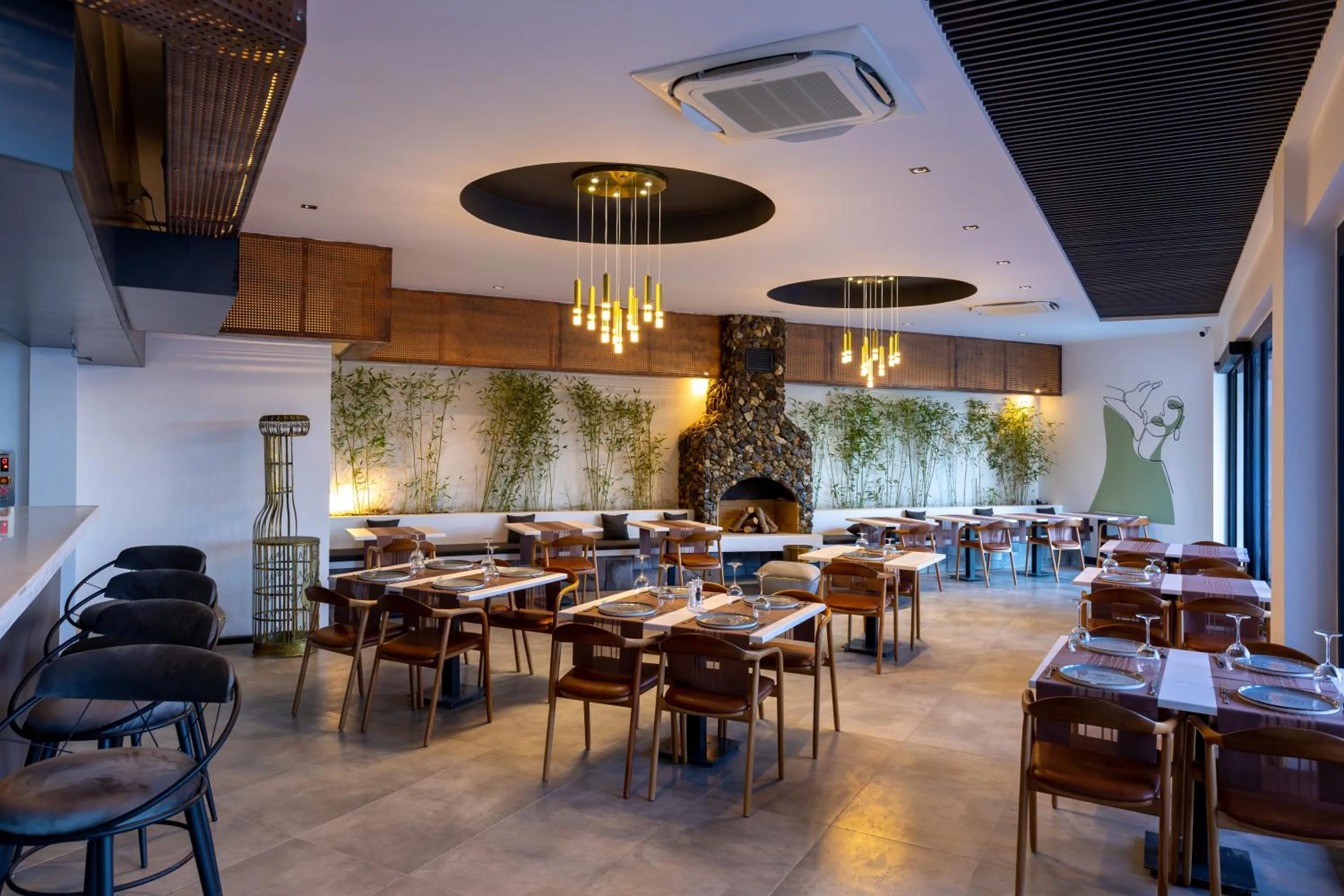 Restaurant/places to eat in Ramitos Boutique Hotel