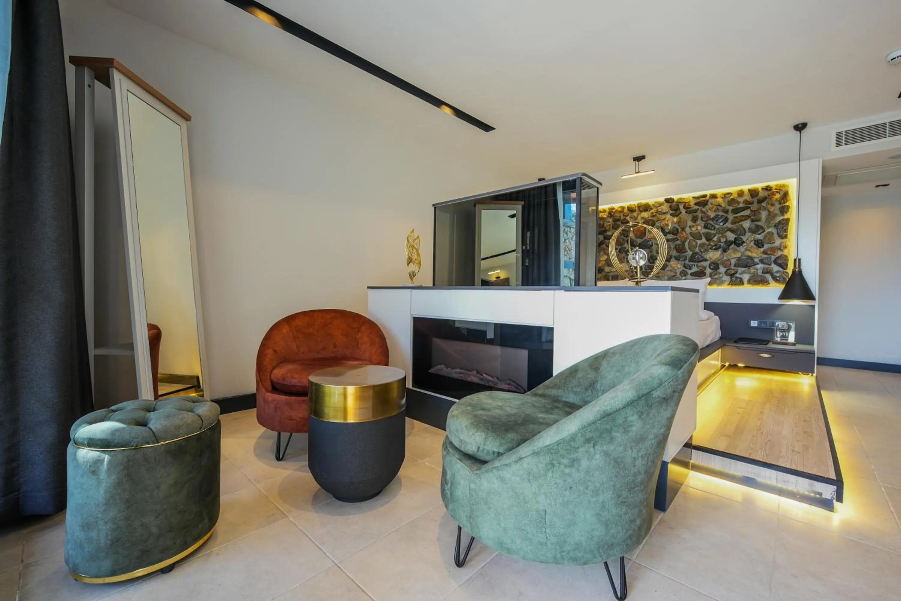 TV and multimedia in Ramitos Boutique Hotel