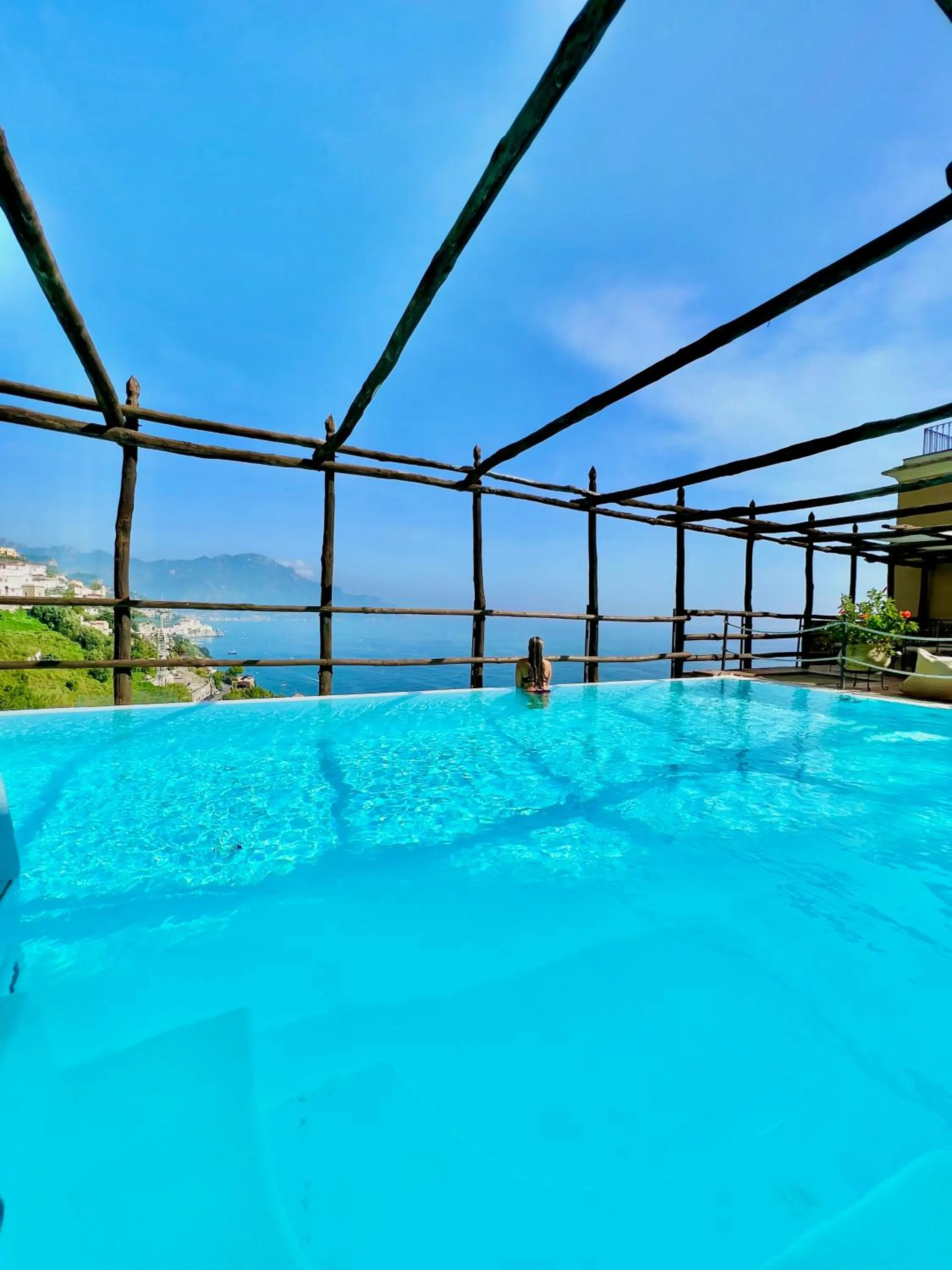Swimming pool in Villa Alba d'Oro - Historic luxury villa