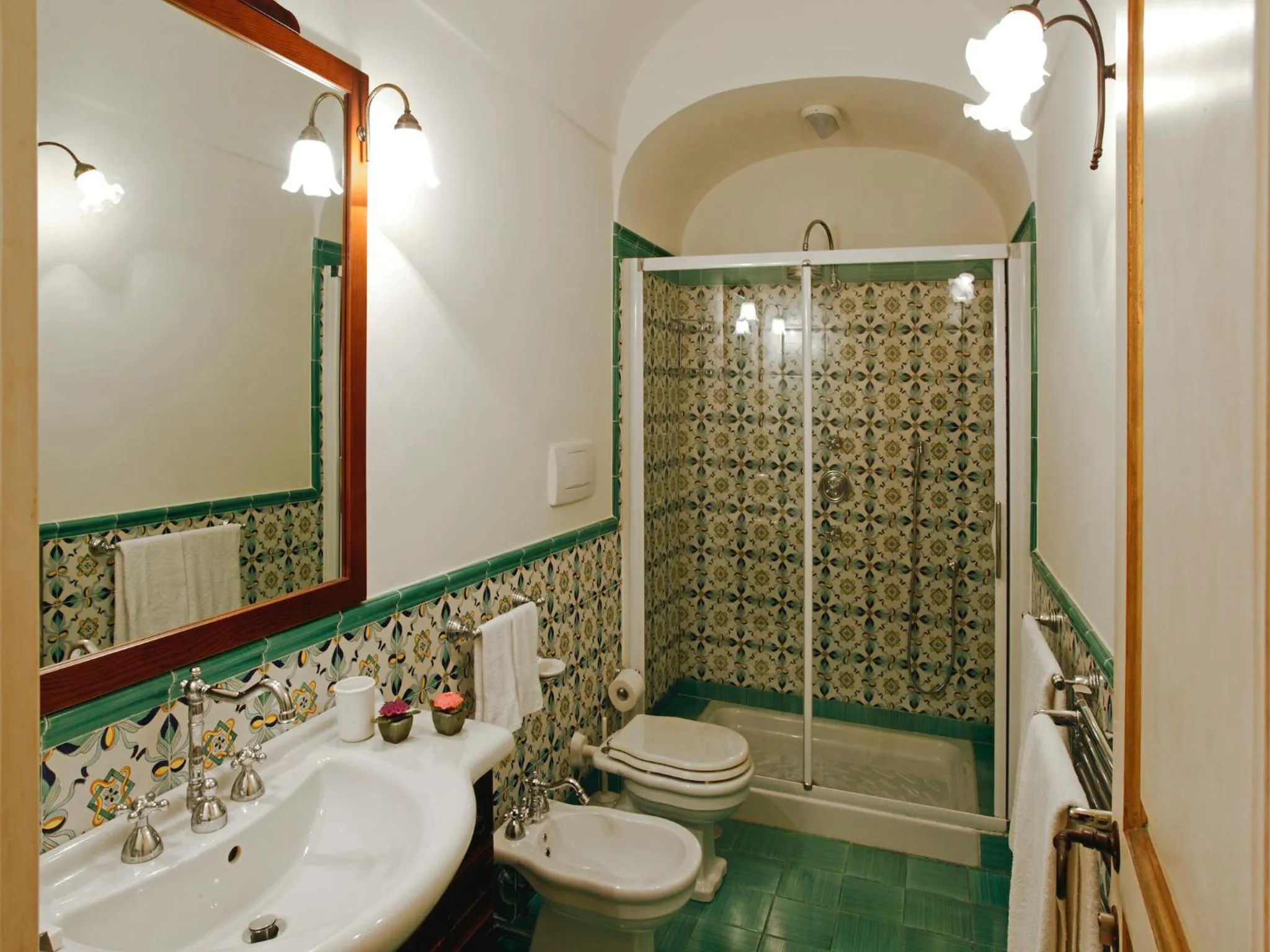 Bathroom in Villa Alba d'Oro - Historic luxury villa