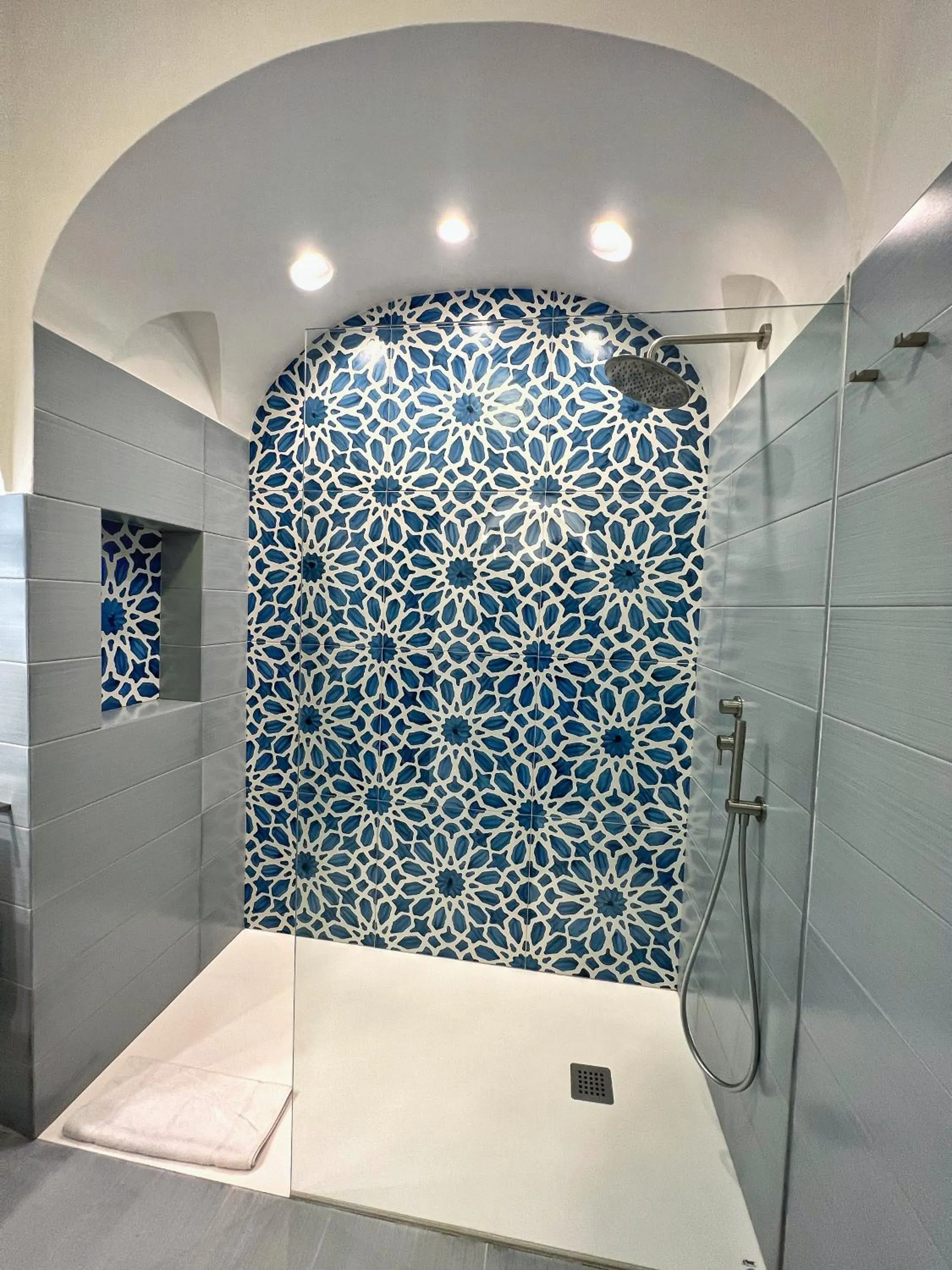 Bathroom in Villa Alba d'Oro - Historic luxury villa