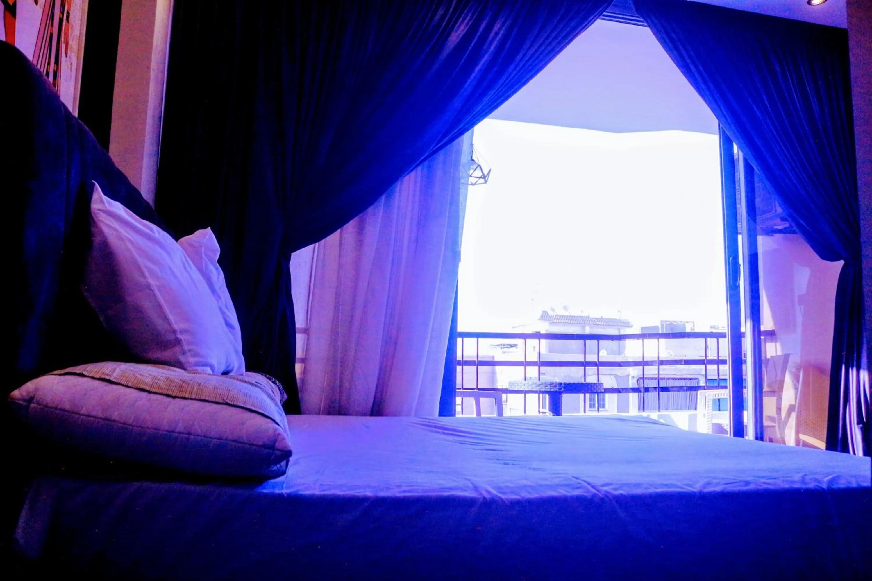 Bed in fabulous view pyramids inn hotel