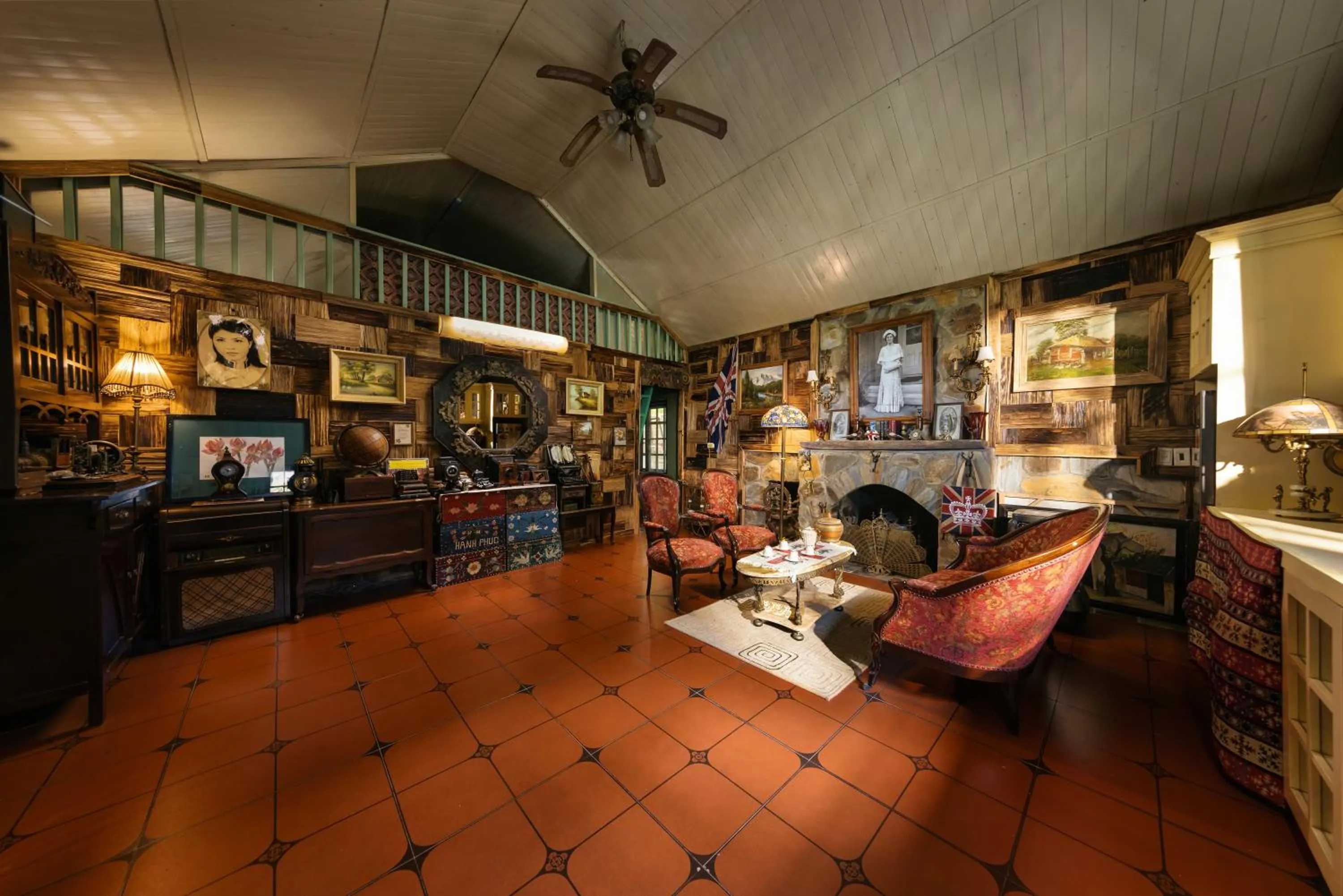 Living room in Ta Phin Cottage