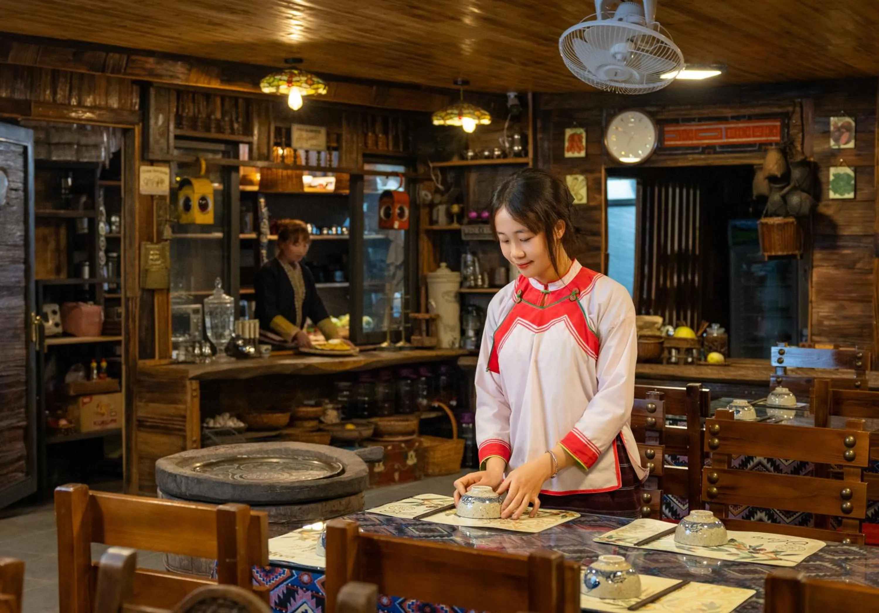 Restaurant/places to eat in Ta Phin Cottage