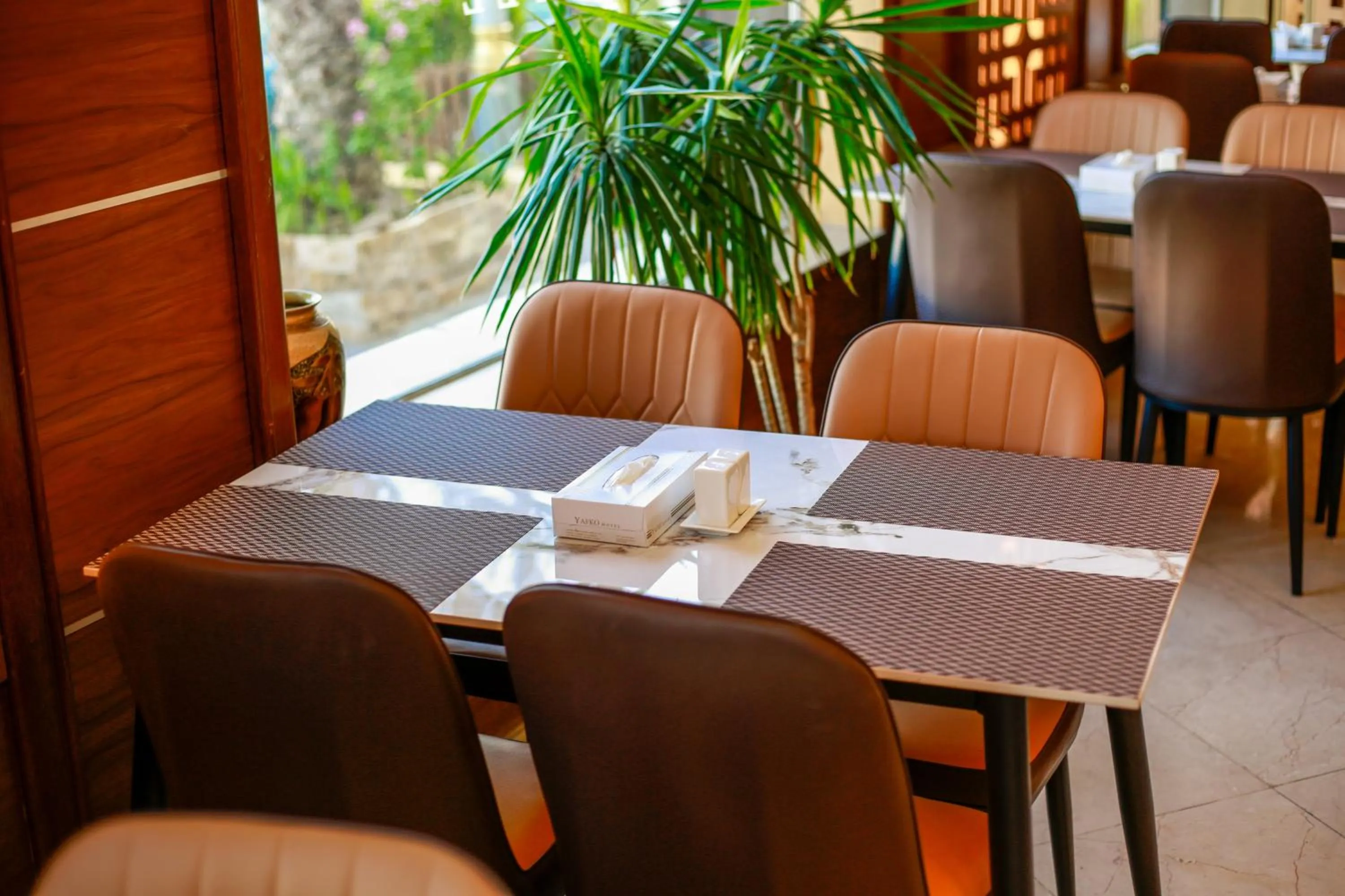 Restaurant/places to eat in Yafko Hotel