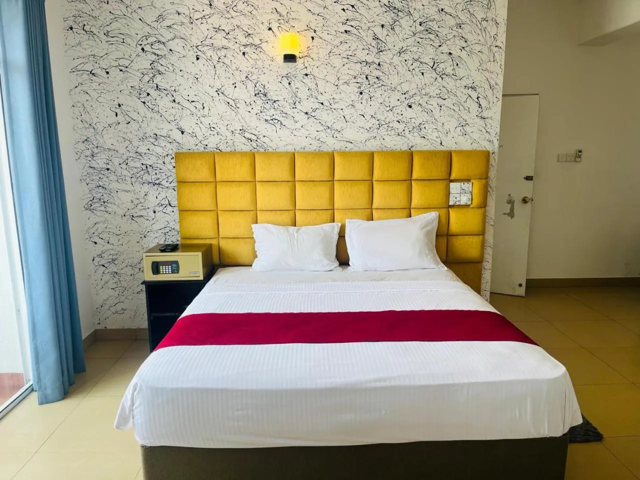 Bed in Beverly Hills Hotel