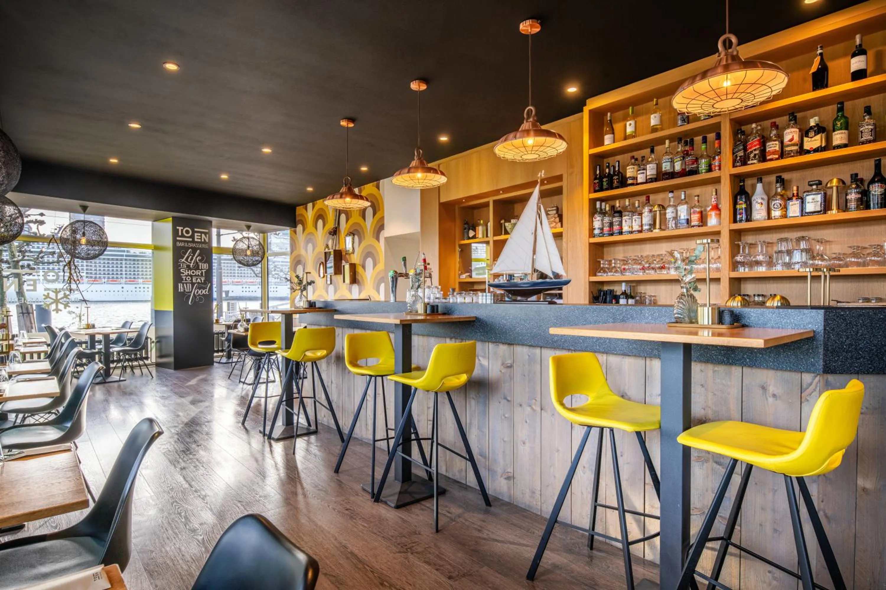 Restaurant/places to eat in Thon Hotel Rotterdam City Centre