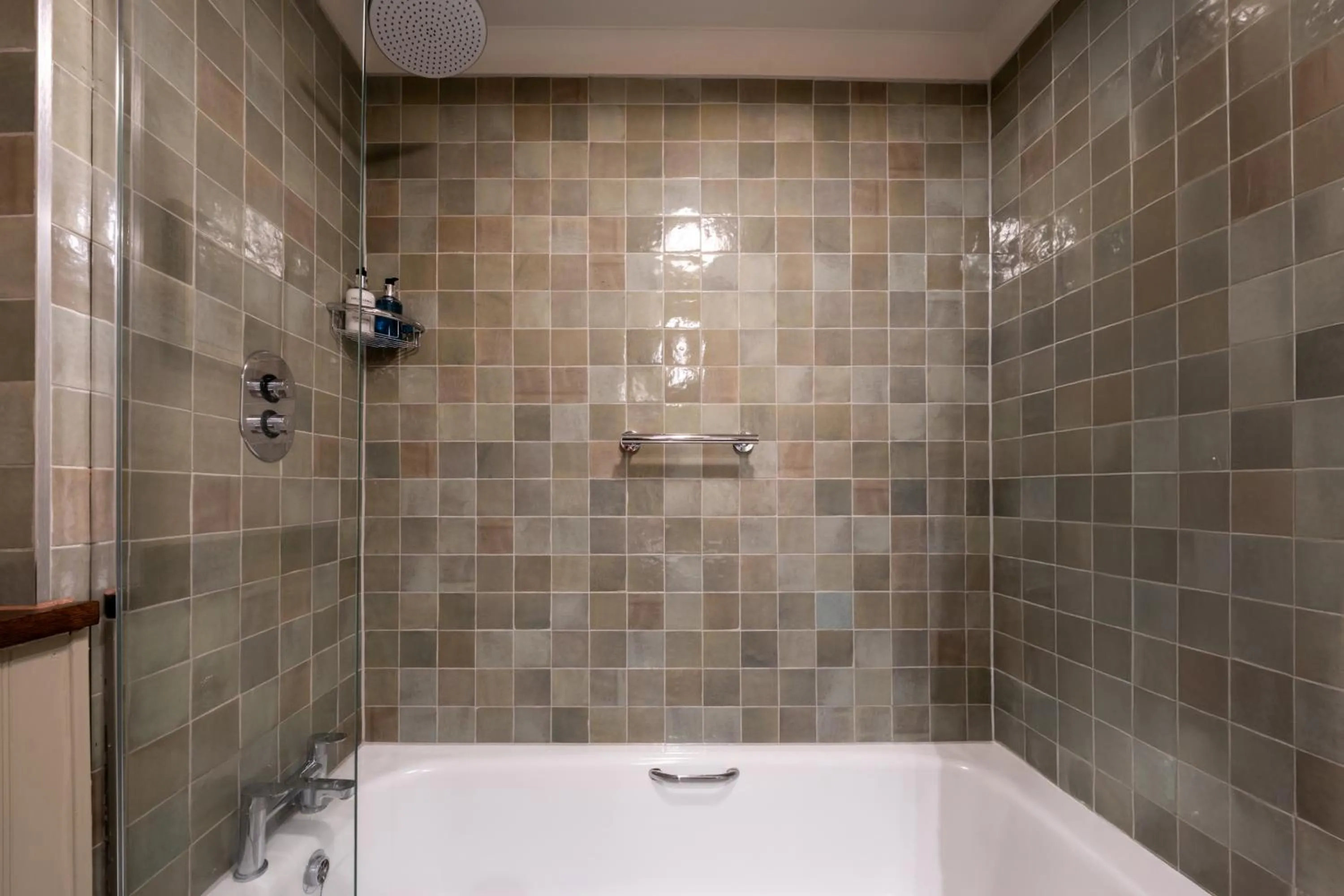 Bathroom in Crown Hotel