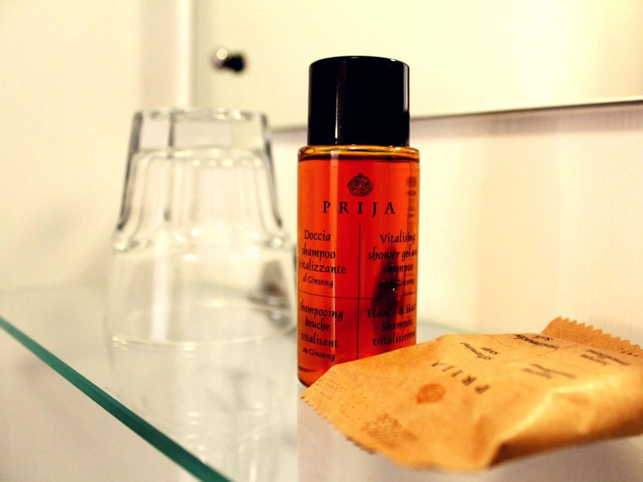 Decorative detail in Royal Carlton Hotel