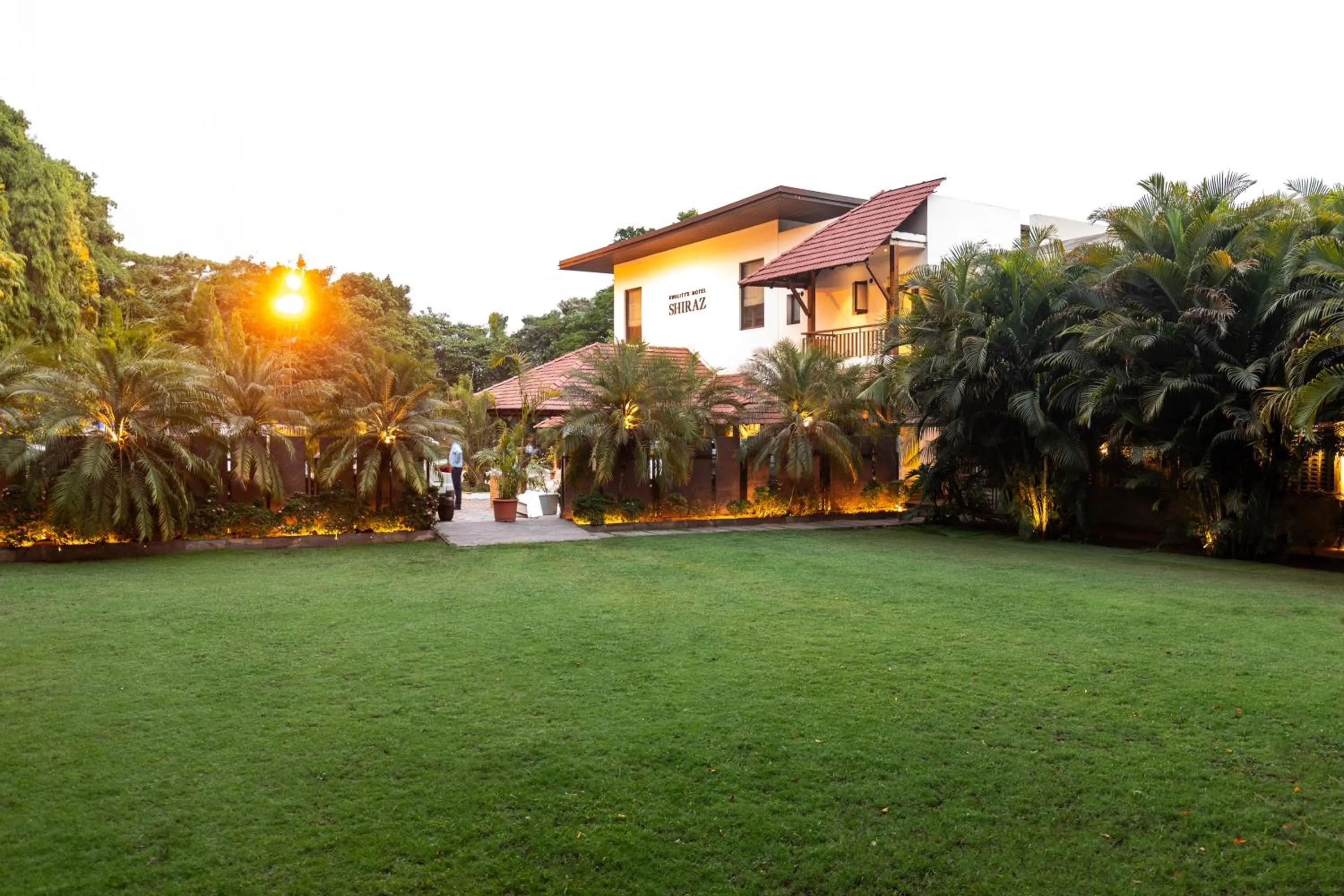 Garden view in Kwality's Motel Shiraz